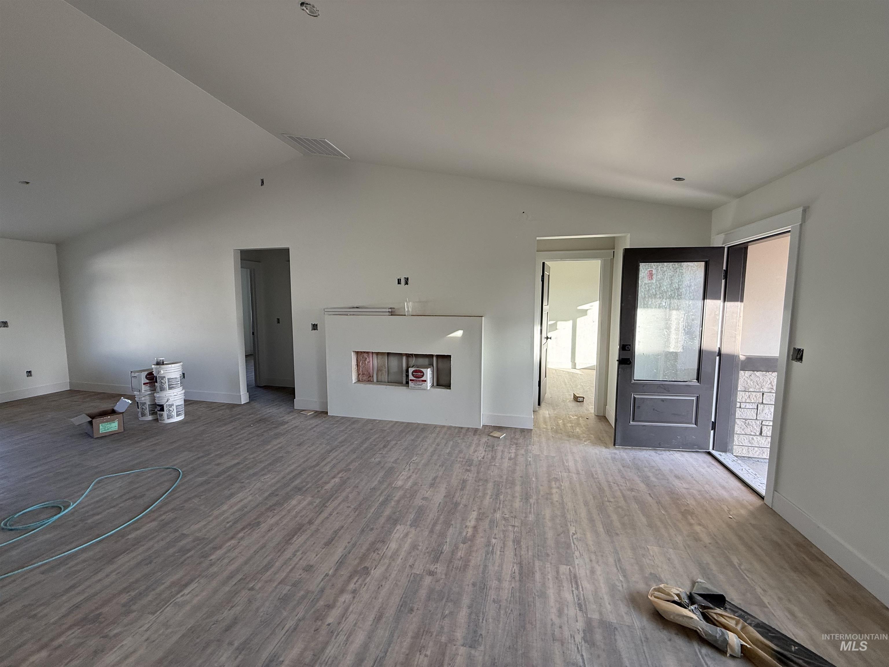 1196 Ira Burton, Twin Falls, Idaho 83301, 4 Bedrooms, 2 Bathrooms, Residential For Sale, Price $439,000,MLS 98972479