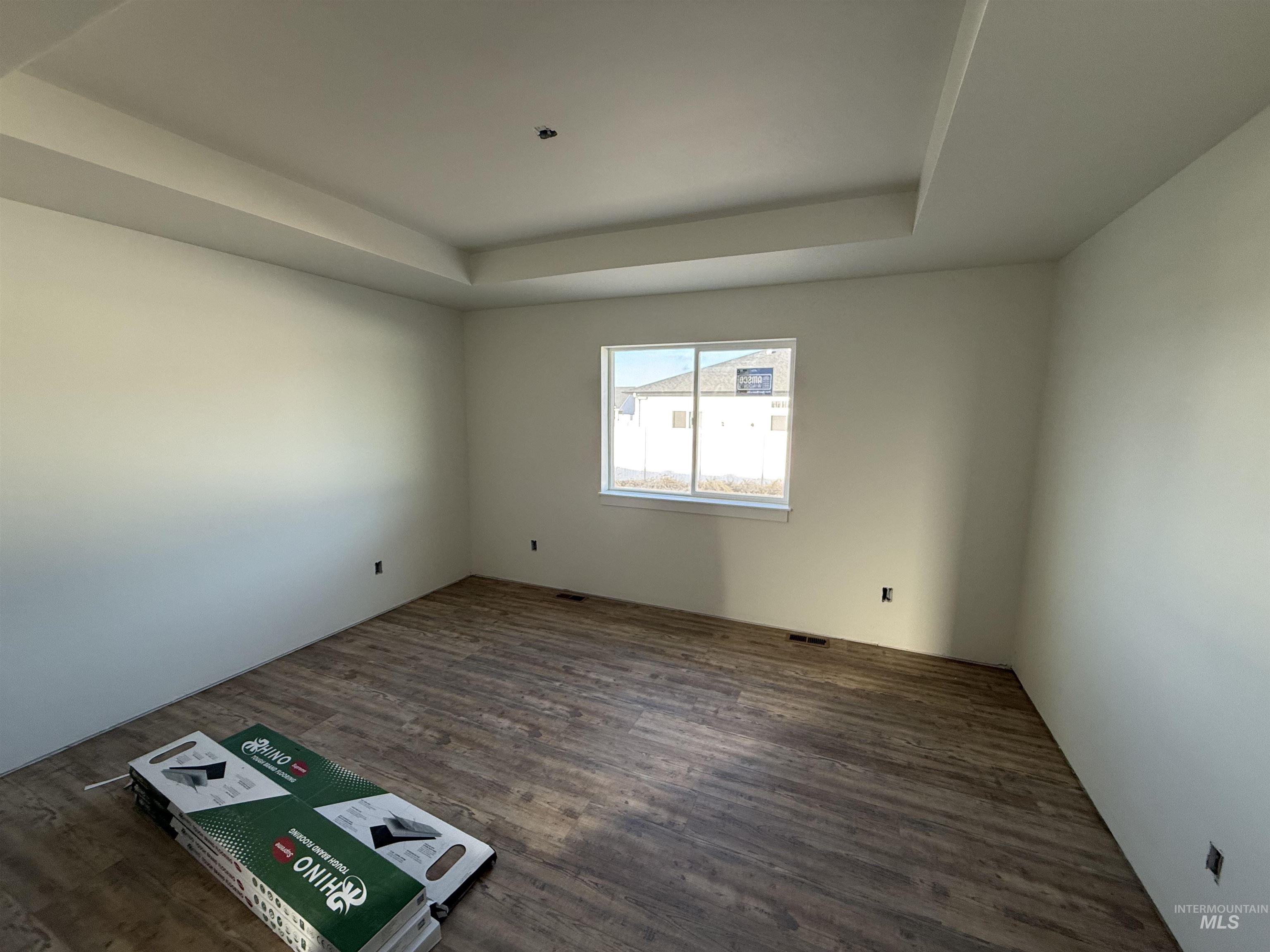 1196 Ira Burton, Twin Falls, Idaho 83301, 4 Bedrooms, 2 Bathrooms, Residential For Sale, Price $439,000,MLS 98972479