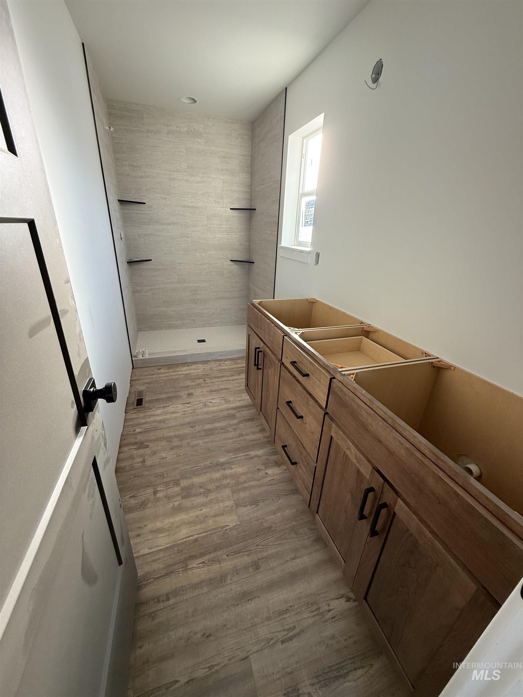 1196 Ira Burton, Twin Falls, Idaho 83301, 4 Bedrooms, 2 Bathrooms, Residential For Sale, Price $439,000,MLS 98972479