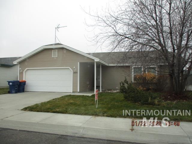 1440 Wrangler, Twin Falls, Idaho 83301, 3 Bedrooms, 2 Bathrooms, Residential For Sale, Price $335,000,MLS 98972482