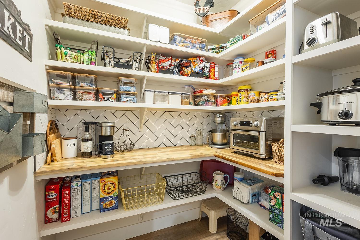 2206 Seafarer Ct, Middleton, Idaho 83644, 3 Bedrooms, 2 Bathrooms, Residential For Sale, Price $675,000,MLS 98972483