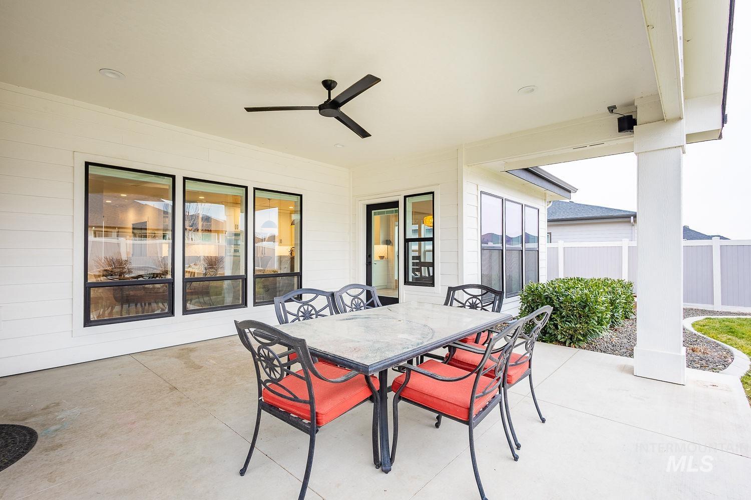 2206 Seafarer Ct, Middleton, Idaho 83644, 3 Bedrooms, 2 Bathrooms, Residential For Sale, Price $675,000,MLS 98972483