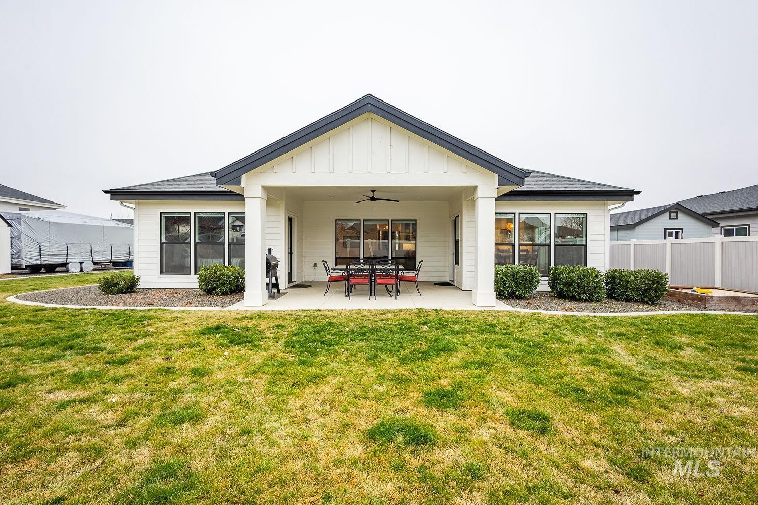 2206 Seafarer Ct, Middleton, Idaho 83644, 3 Bedrooms, 2 Bathrooms, Residential For Sale, Price $675,000,MLS 98972483