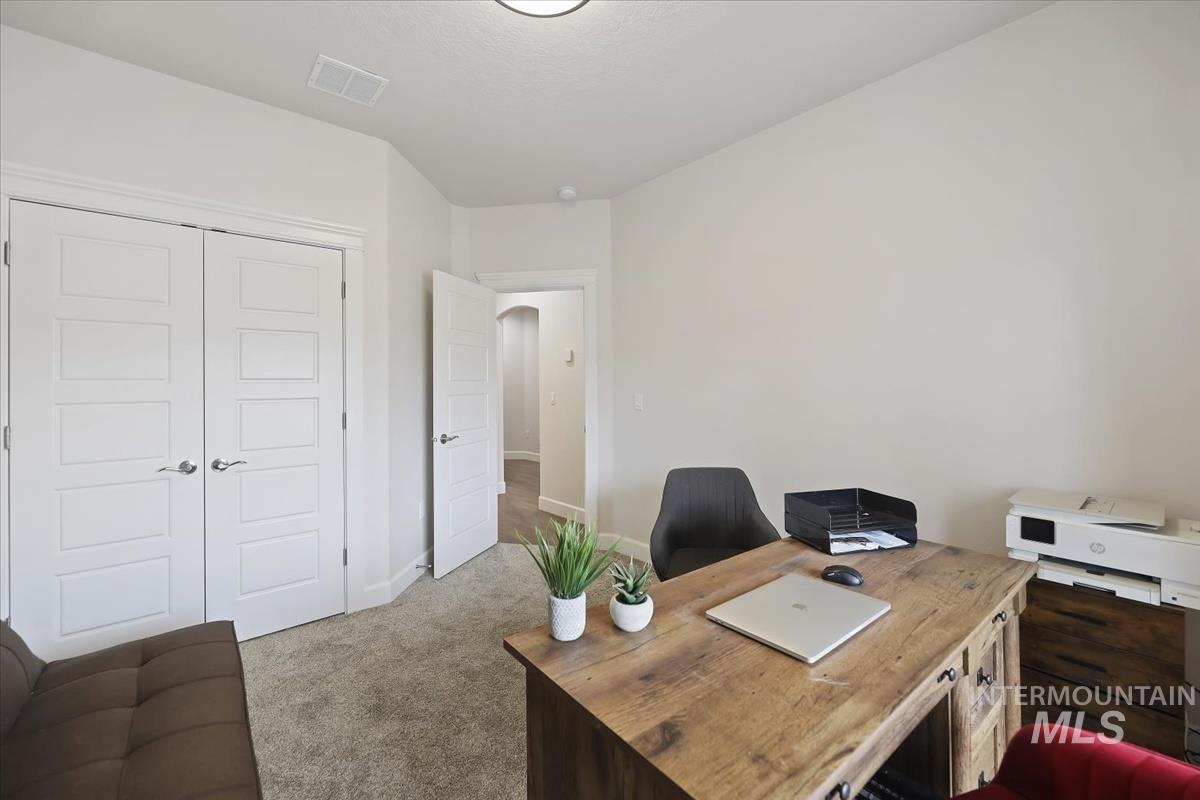 1360 W Cerulean, Kuna, Idaho 83634, 3 Bedrooms, 2 Bathrooms, Residential For Sale, Price $569,900,MLS 98972486