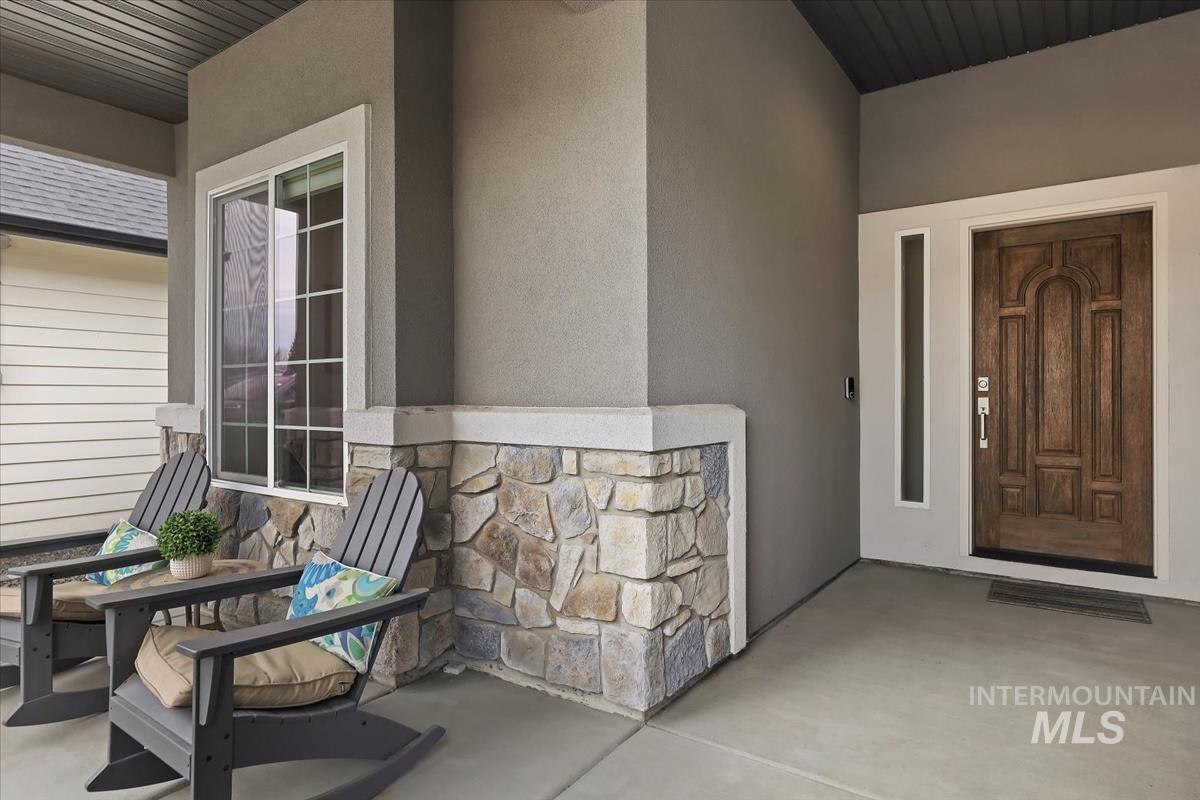 1360 W Cerulean, Kuna, Idaho 83634, 3 Bedrooms, 2 Bathrooms, Residential For Sale, Price $569,900,MLS 98972486