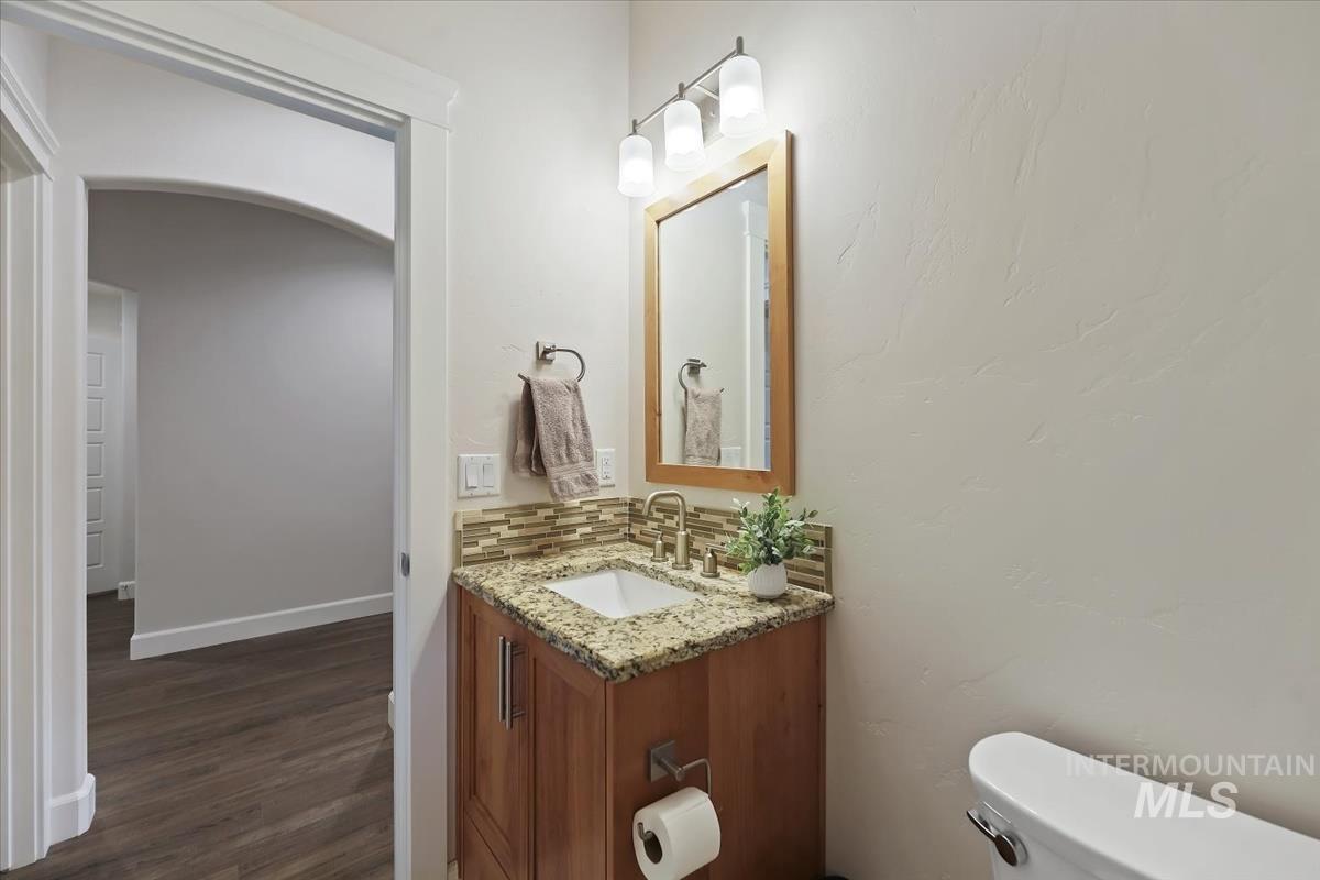 1360 W Cerulean, Kuna, Idaho 83634, 3 Bedrooms, 2 Bathrooms, Residential For Sale, Price $569,900,MLS 98972486