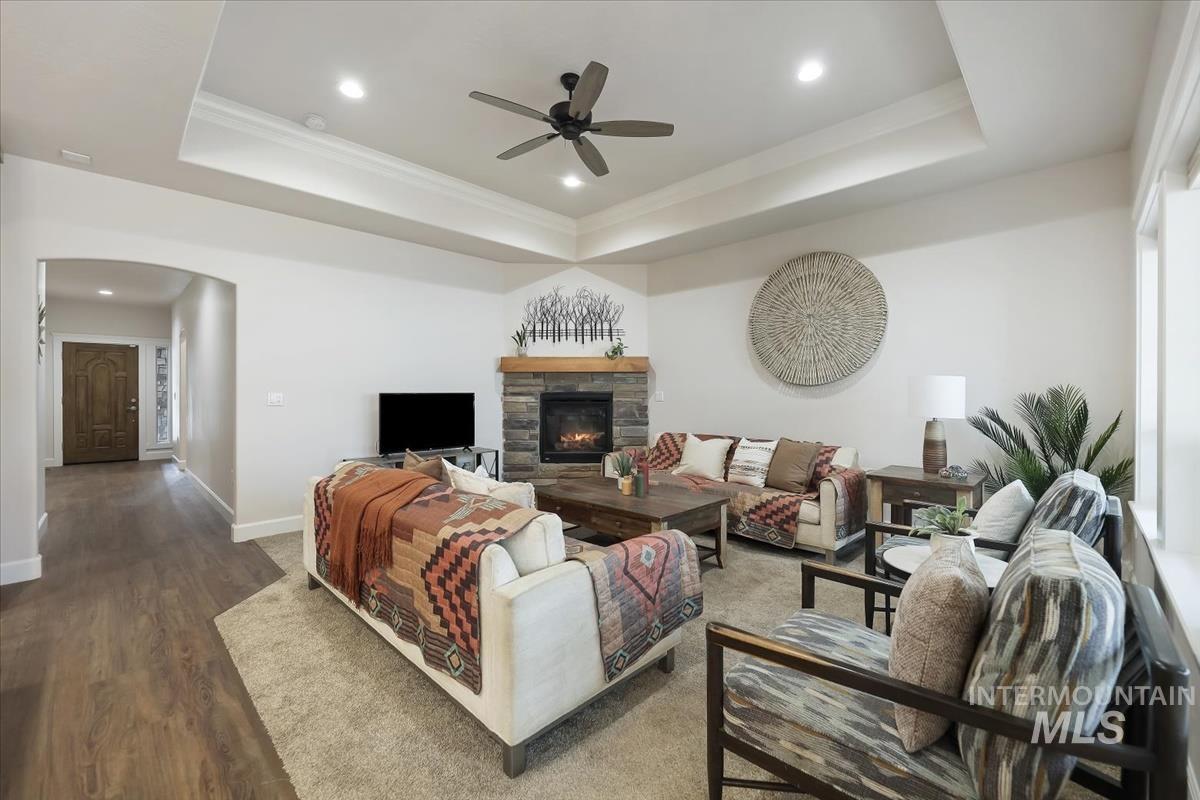 1360 W Cerulean, Kuna, Idaho 83634, 3 Bedrooms, 2 Bathrooms, Residential For Sale, Price $569,900,MLS 98972486