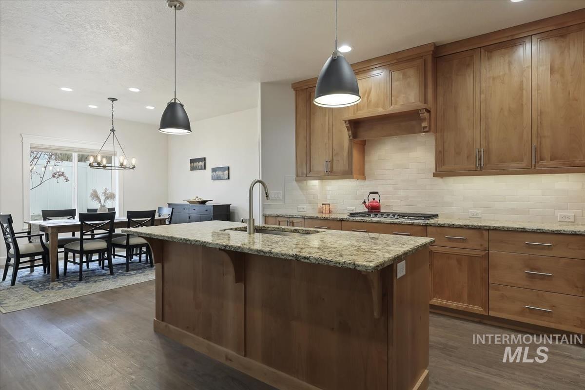 1360 W Cerulean, Kuna, Idaho 83634, 3 Bedrooms, 2 Bathrooms, Residential For Sale, Price $569,900,MLS 98972486