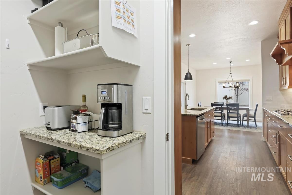 1360 W Cerulean, Kuna, Idaho 83634, 3 Bedrooms, 2 Bathrooms, Residential For Sale, Price $569,900,MLS 98972486