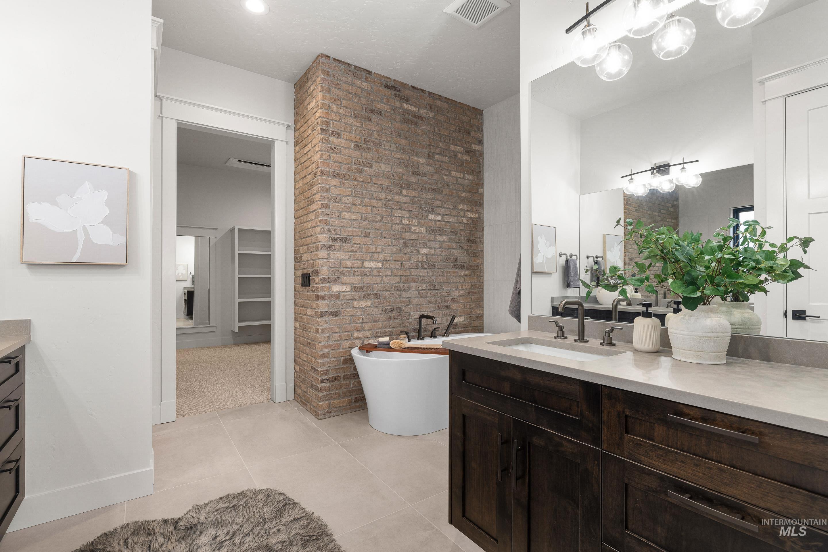 133 S Steel Farm, Eagle, Idaho 83616, 3 Bedrooms, 2.5 Bathrooms, Residential For Sale, Price $1,085,000,MLS 98972487