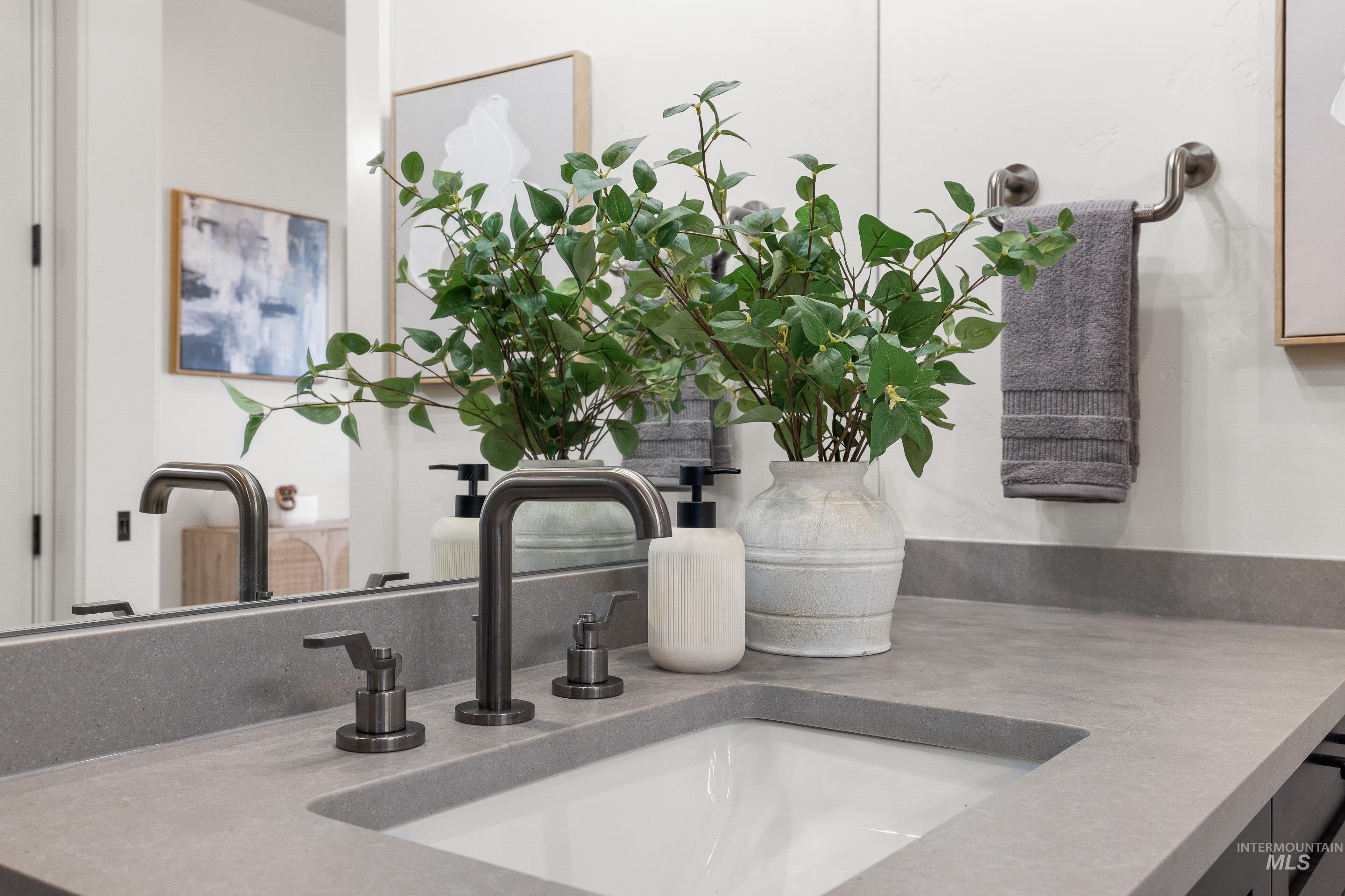 133 S Steel Farm, Eagle, Idaho 83616, 3 Bedrooms, 2.5 Bathrooms, Residential For Sale, Price $1,085,000,MLS 98972487