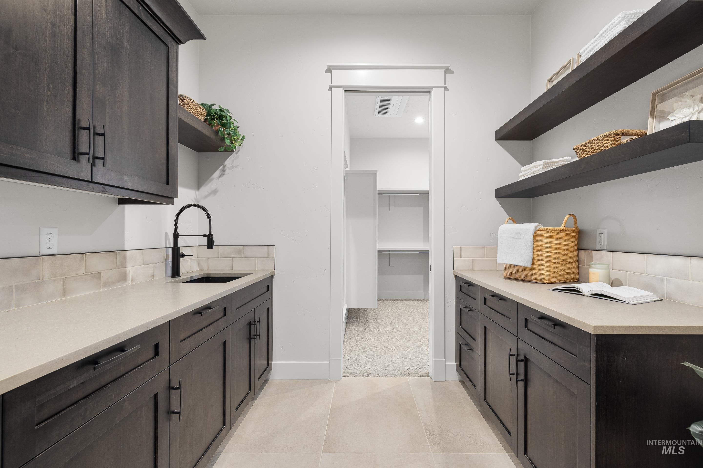 133 S Steel Farm, Eagle, Idaho 83616, 3 Bedrooms, 2.5 Bathrooms, Residential For Sale, Price $1,085,000,MLS 98972487