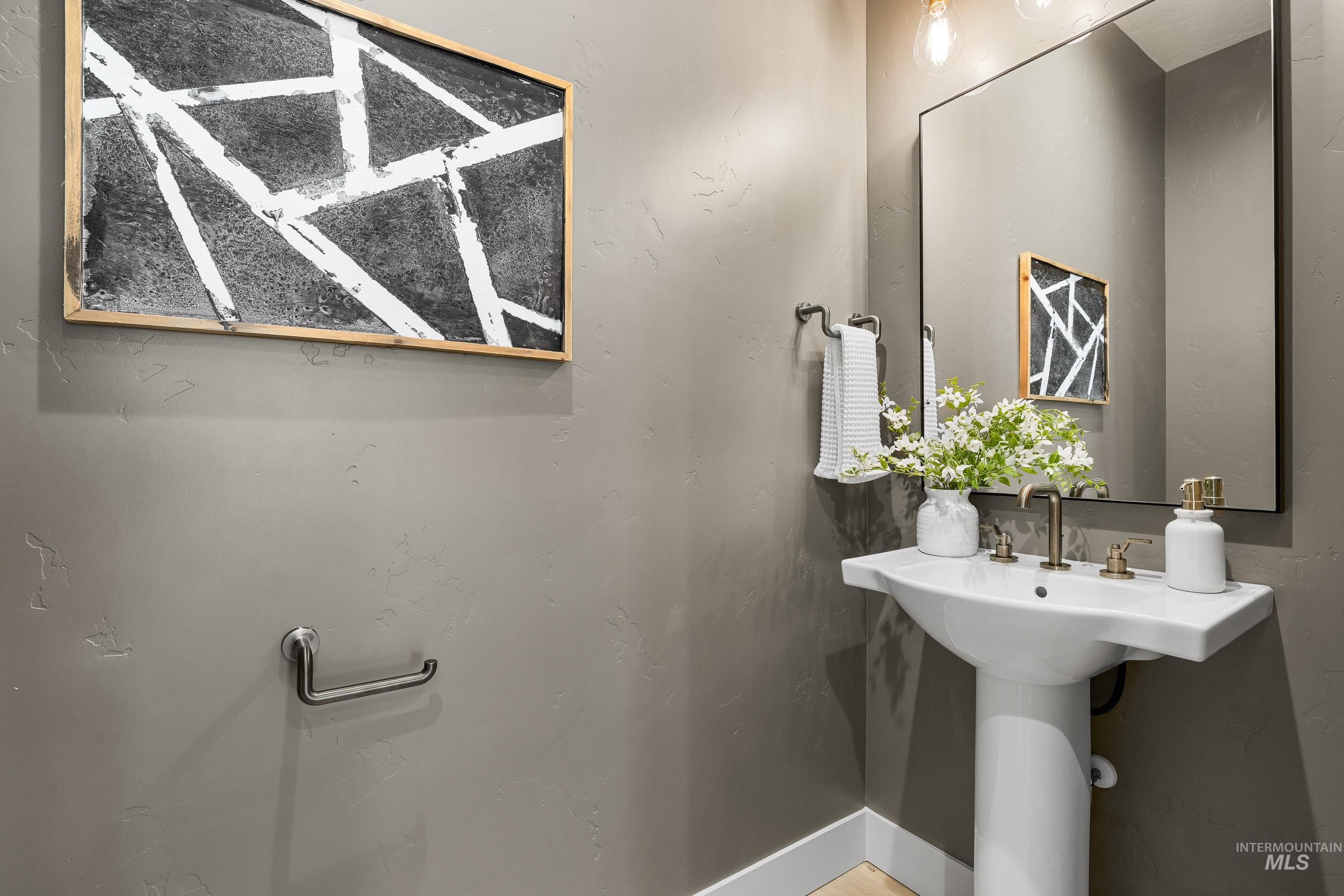 133 S Steel Farm, Eagle, Idaho 83616, 3 Bedrooms, 2.5 Bathrooms, Residential For Sale, Price $1,085,000,MLS 98972487