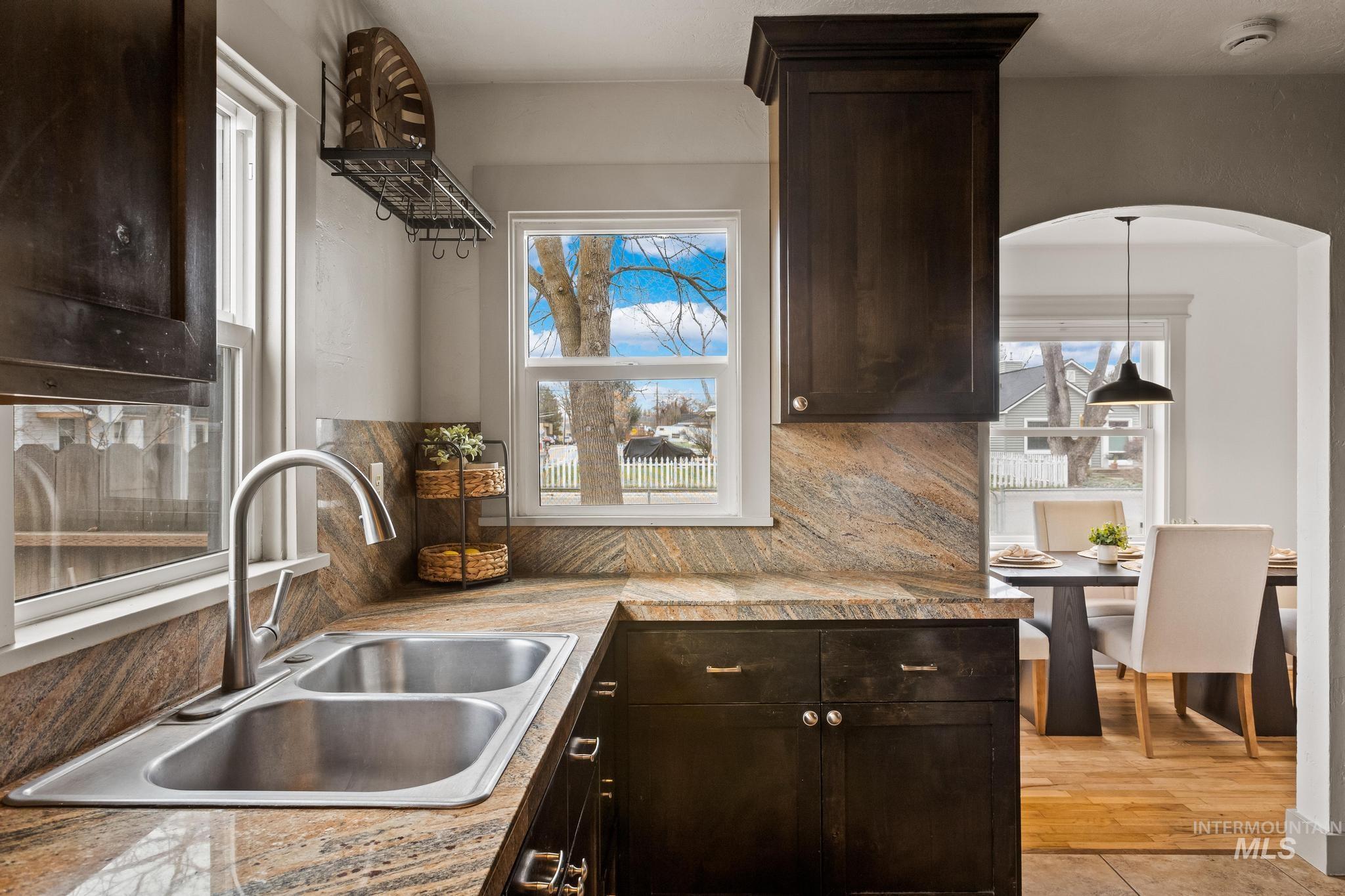 1019 N 30th Street, Boise, Idaho 83702, 2 Bedrooms, 1 Bathroom, Residential For Sale, Price $425,000,MLS 98972490