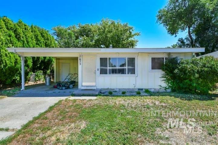 675 S 13th E, Mountain Home, Idaho 83647, 2 Bedrooms, 1 Bathroom, Residential For Sale, Price $195,000,MLS 98972491