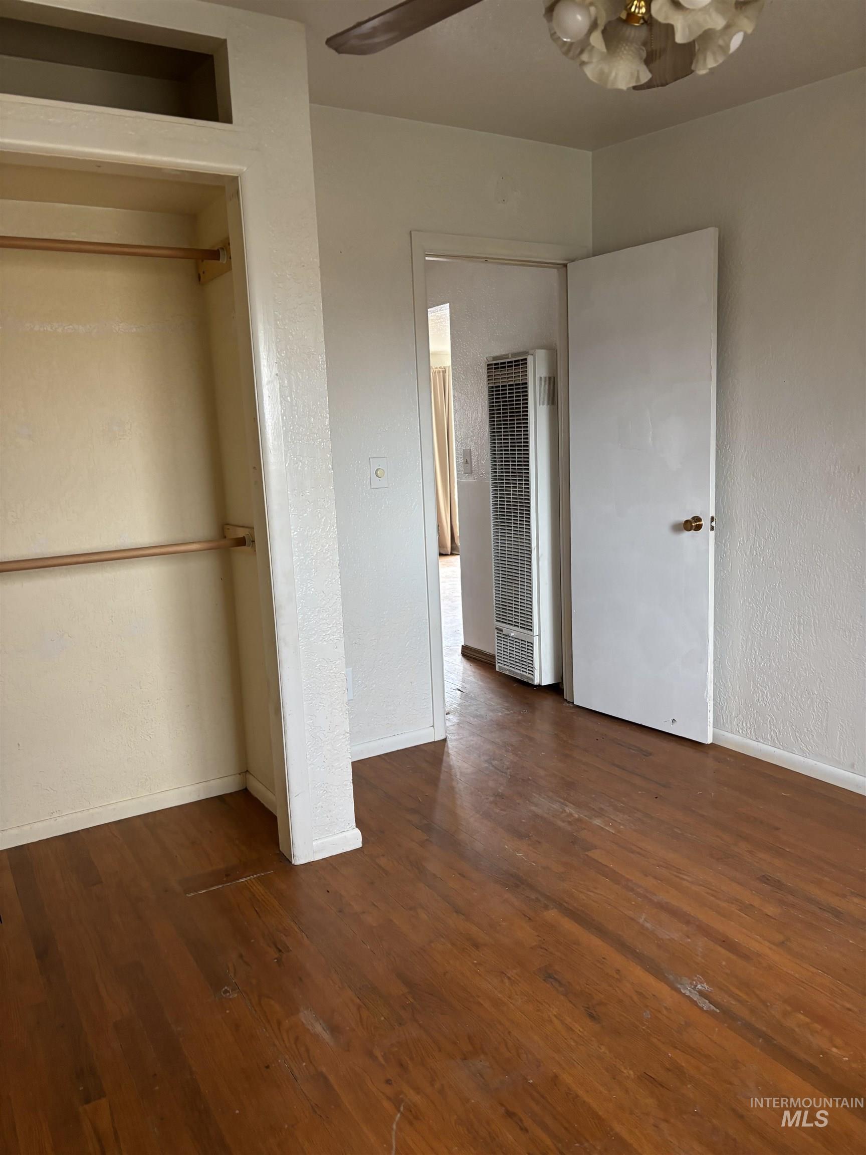 675 S 13th E, Mountain Home, Idaho 83647, 2 Bedrooms, 1 Bathroom, Residential For Sale, Price $190,000,MLS 98972491