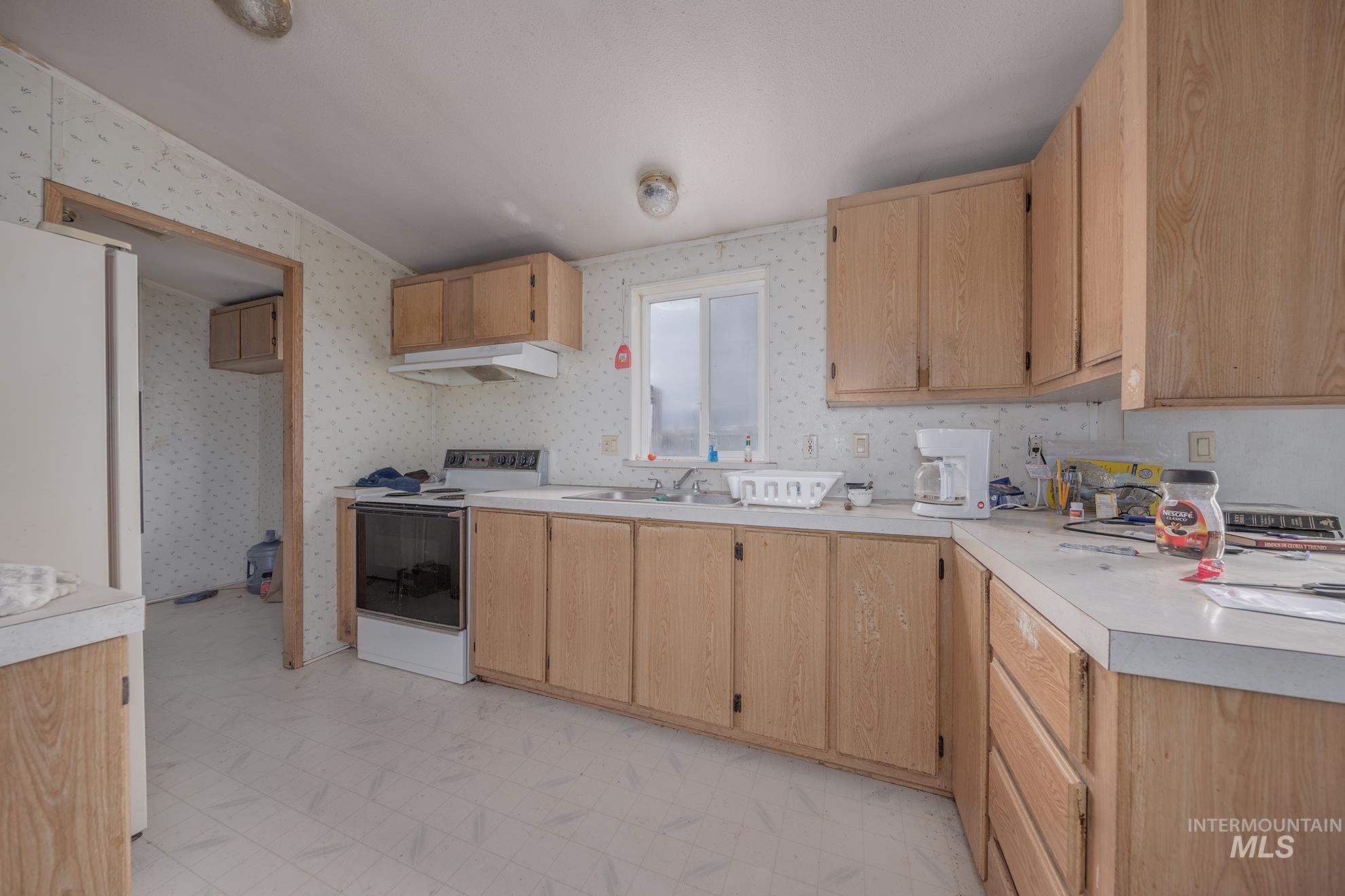 1445 SE Claude Rd, Ontario, Oregon 97914, 3 Bedrooms, 2 Bathrooms, Residential For Sale, Price $149,900,MLS 98972492