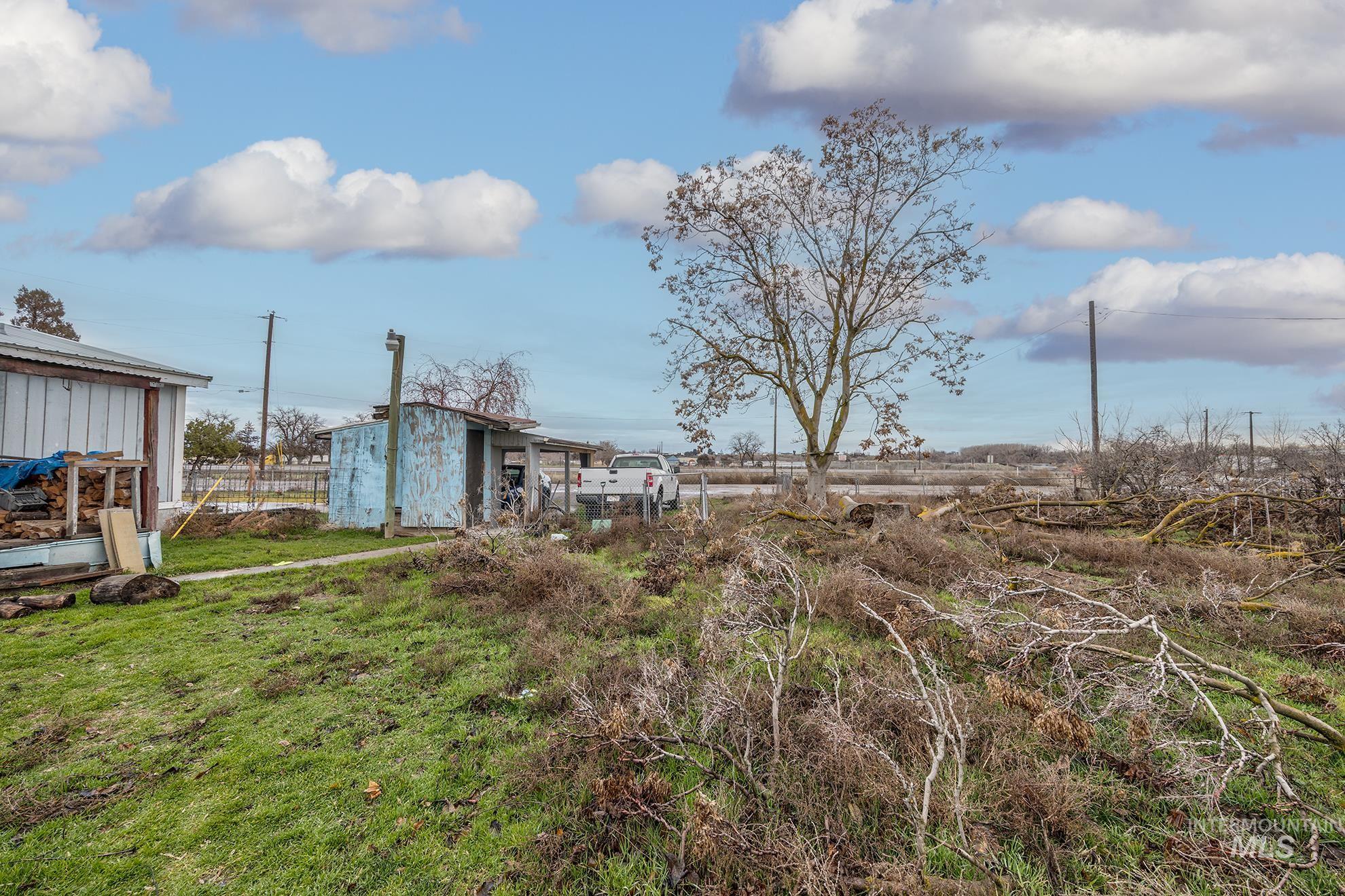 1445 SE Claude Rd, Ontario, Oregon 97914, 3 Bedrooms, 2 Bathrooms, Residential For Sale, Price $149,900,MLS 98972492