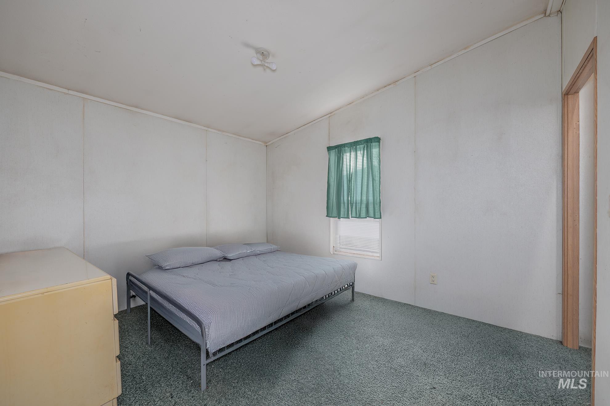 1445 SE Claude Rd, Ontario, Oregon 97914, 3 Bedrooms, 2 Bathrooms, Residential For Sale, Price $149,900,MLS 98972492