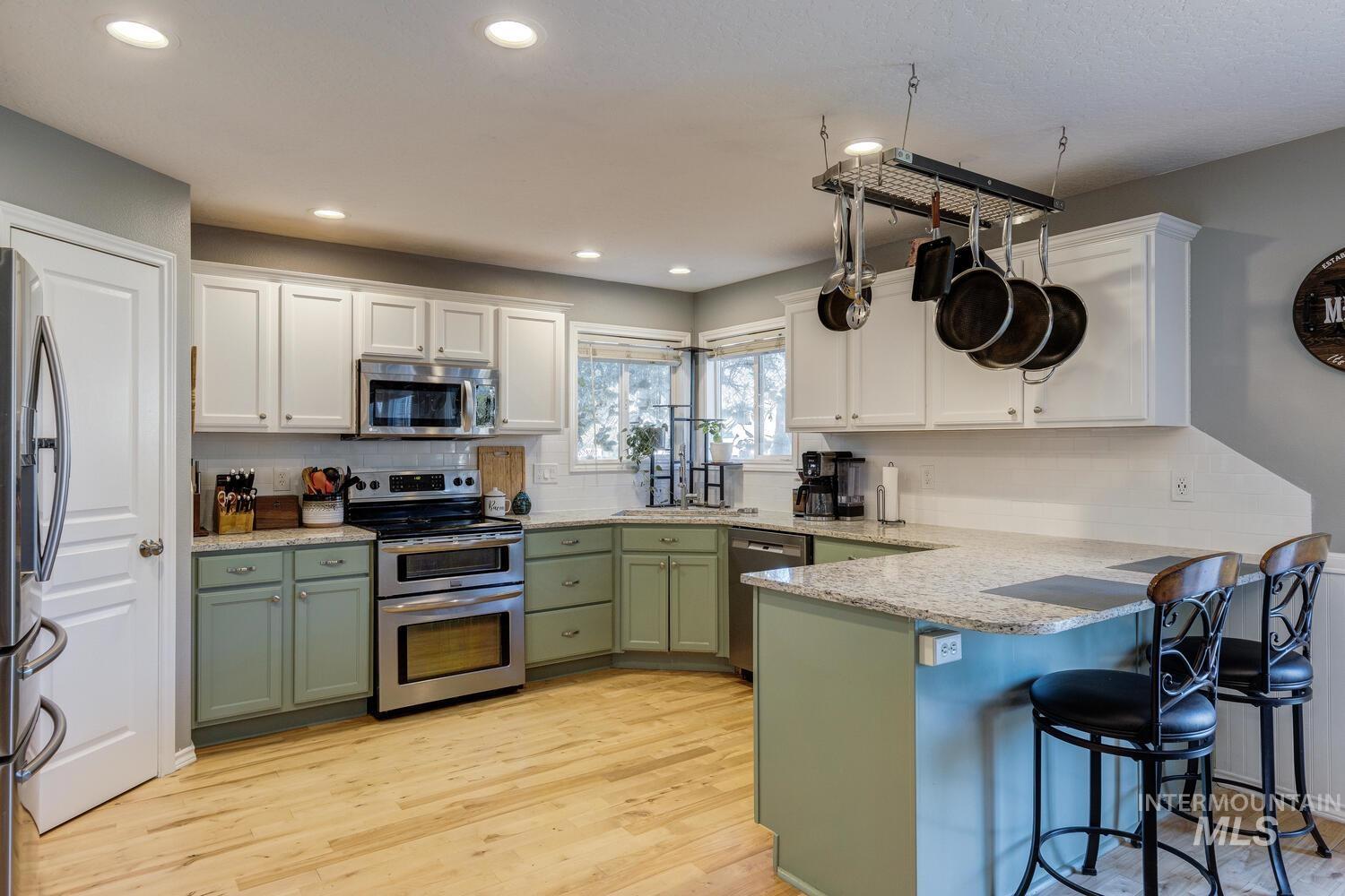 4428 W CampFire, Meridian, Idaho 83646, 4 Bedrooms, 2.5 Bathrooms, Residential For Sale, Price $550,900,MLS 98972493