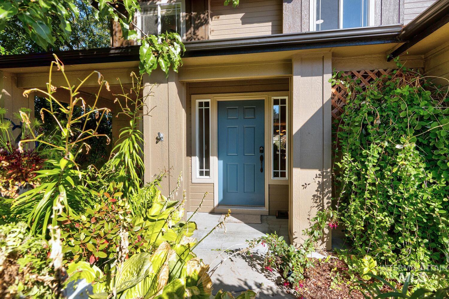 4428 W CampFire, Meridian, Idaho 83646, 4 Bedrooms, 2.5 Bathrooms, Residential For Sale, Price $550,900,MLS 98972493