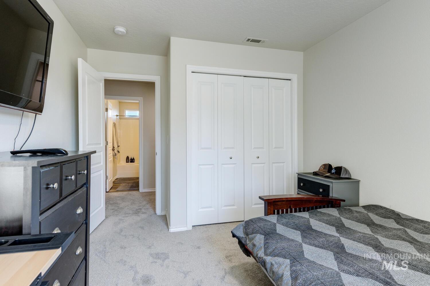 4428 W CampFire, Meridian, Idaho 83646, 4 Bedrooms, 2.5 Bathrooms, Residential For Sale, Price $550,900,MLS 98972493