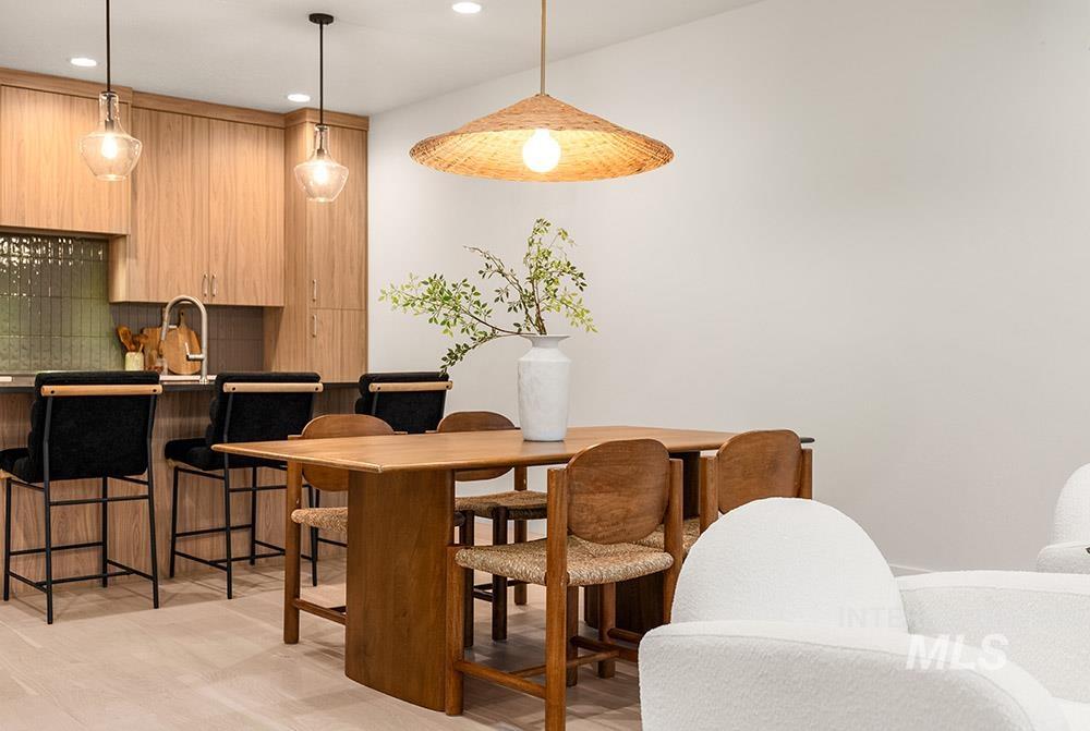 3382 W Whimbrel Lane, Boise, Idaho 83703, 3 Bedrooms, 2.5 Bathrooms, Residential For Sale, Price $739,000,MLS 98972494