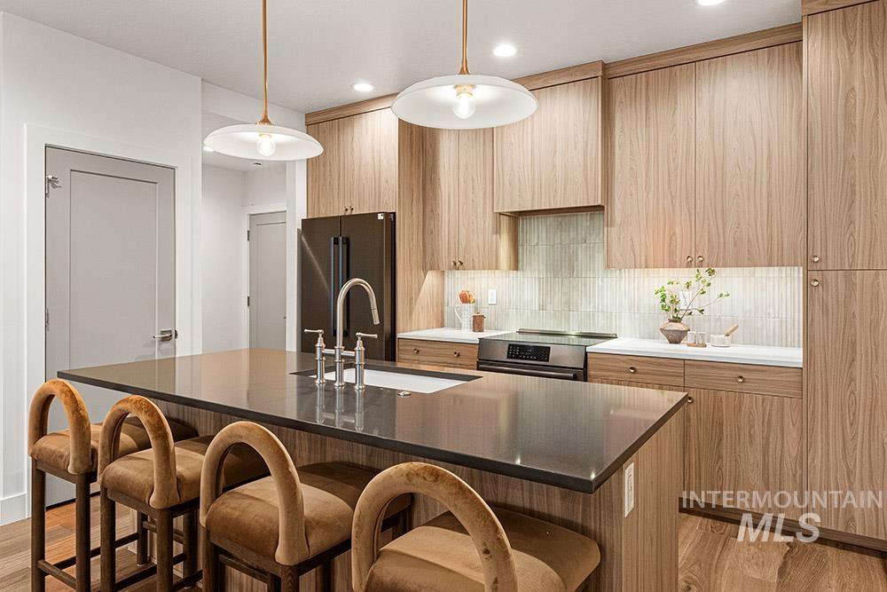 3353 W Whimbrel Lane, Boise, Idaho 83703, 3 Bedrooms, 2.5 Bathrooms, Residential For Sale, Price $699,900,MLS 98972495