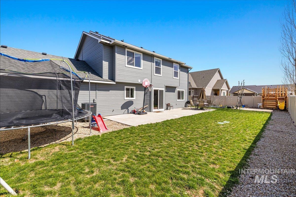 11453 W Glen Ellyn Ct, Boise, Idaho 83713, 3 Bedrooms, 2.5 Bathrooms, Residential For Sale, Price $465,000,MLS 98972496