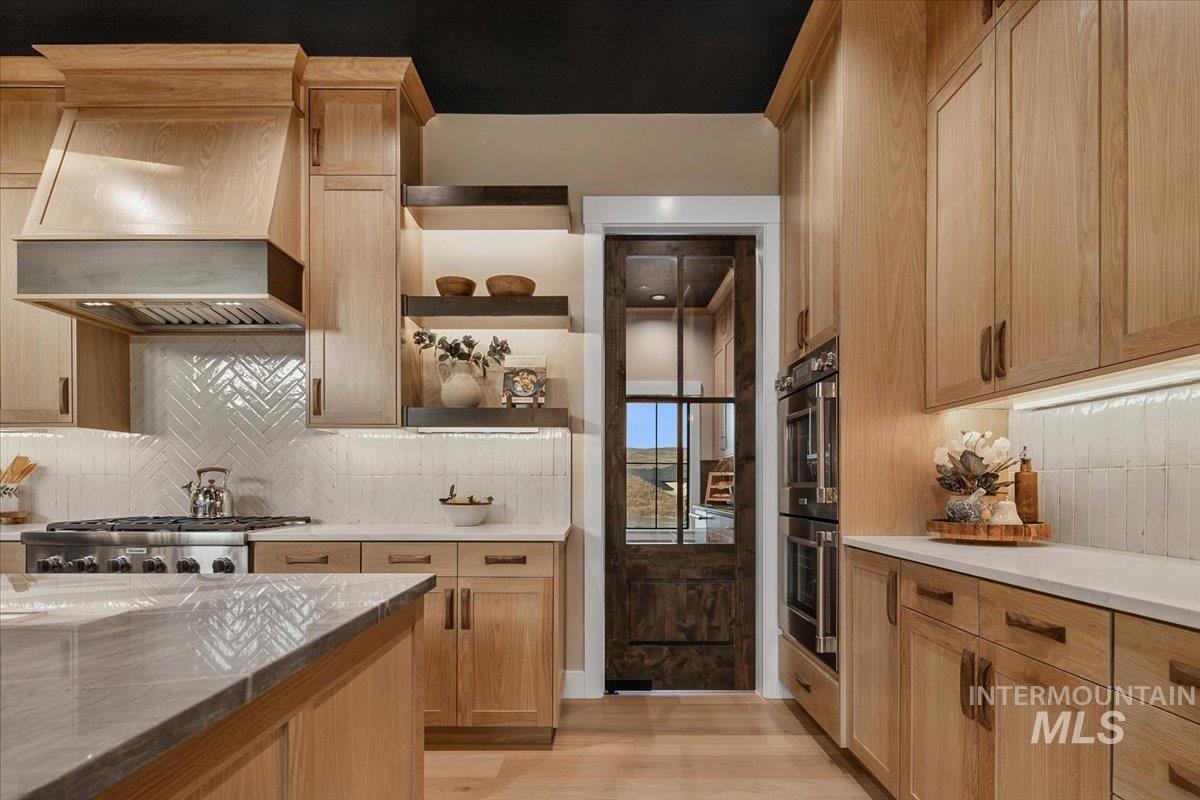 7017 N Cairnhill Way, Eagle, Idaho 83616, 4 Bedrooms, 4.5 Bathrooms, Residential For Sale, Price $2,499,900,MLS 98972497