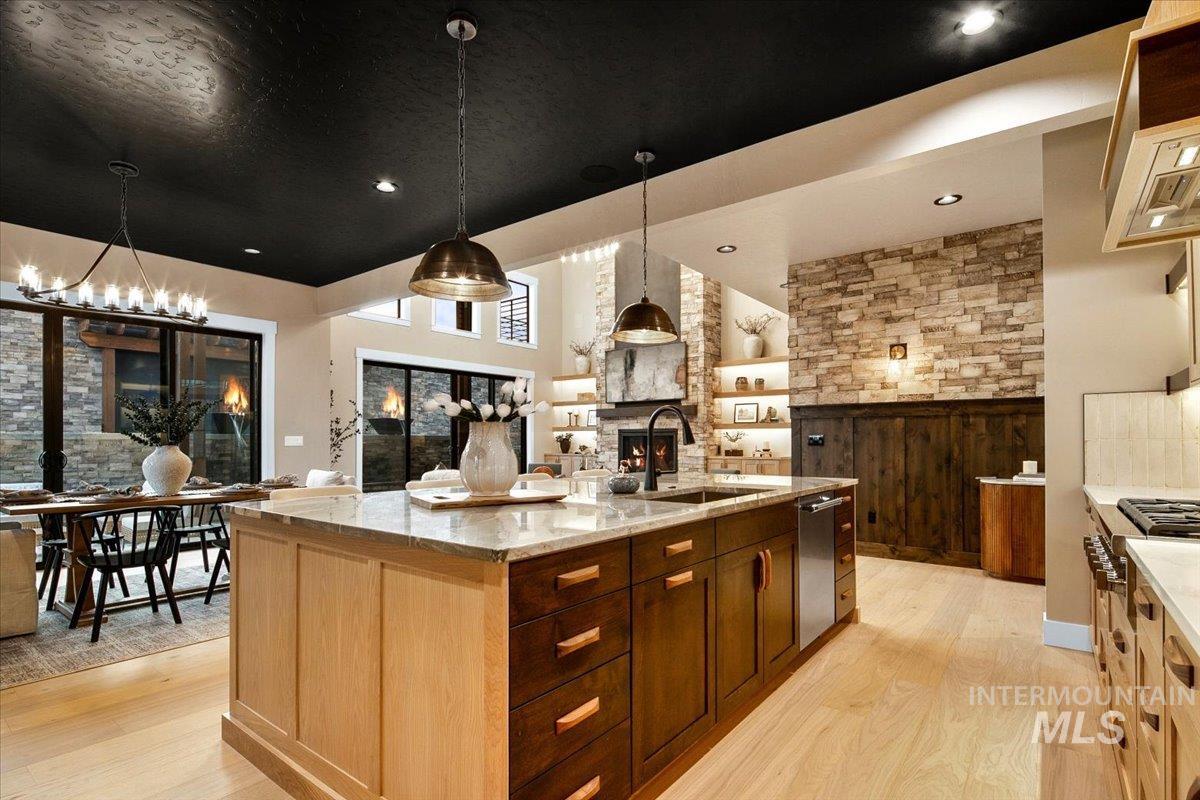 7017 N Cairnhill Way, Eagle, Idaho 83616, 4 Bedrooms, 4.5 Bathrooms, Residential For Sale, Price $2,299,900, 98972497