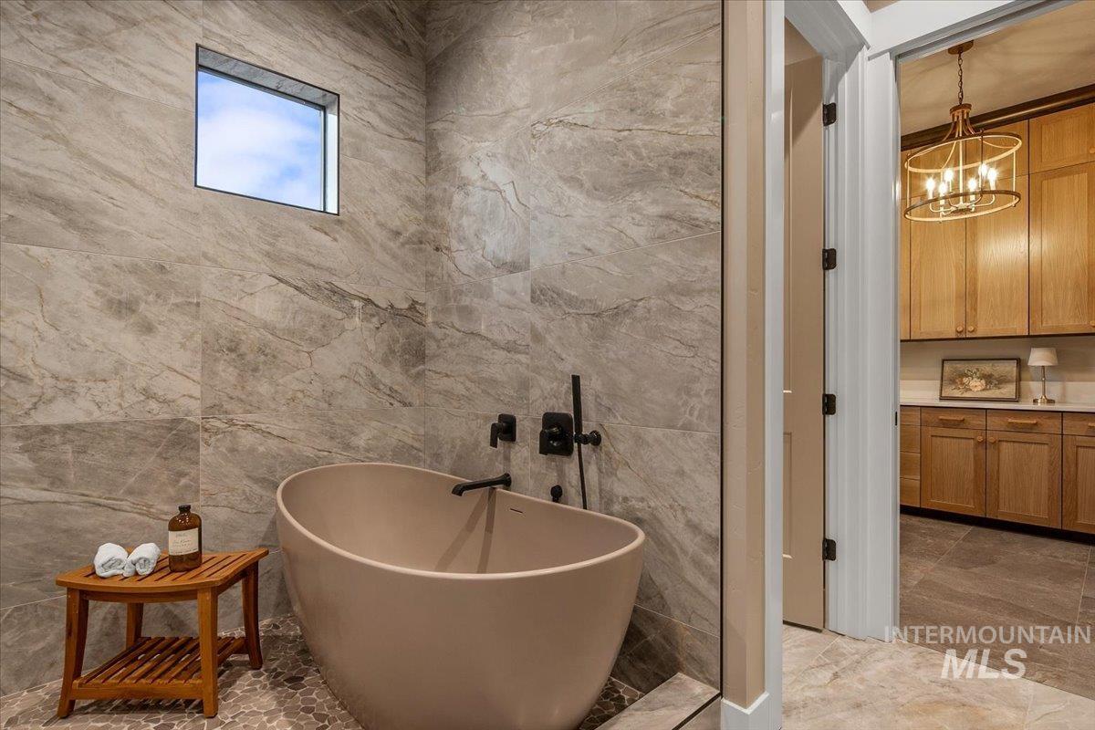 7017 N Cairnhill Way, Eagle, Idaho 83616, 4 Bedrooms, 4.5 Bathrooms, Residential For Sale, Price $2,499,900,MLS 98972497