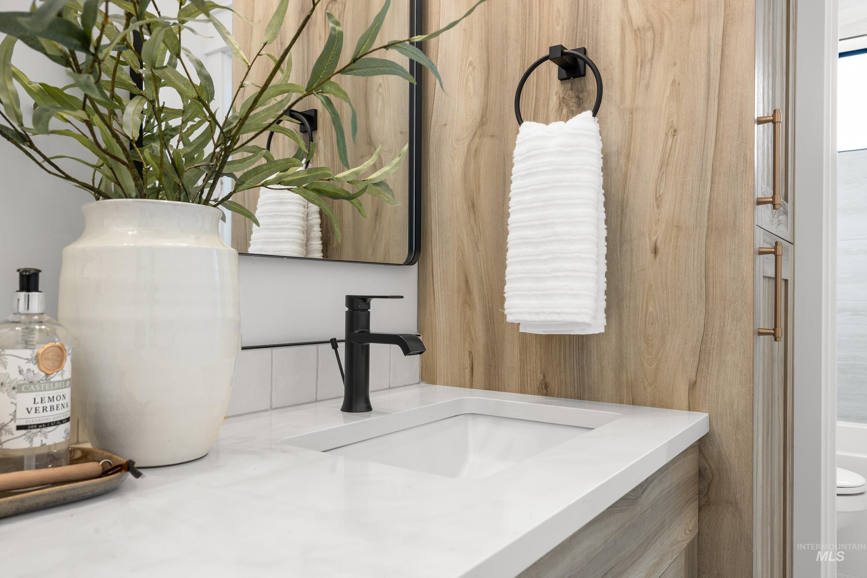 7265 E Red Kite St, Nampa, Idaho 83686, 5 Bedrooms, 3.5 Bathrooms, Residential For Sale, Price $1,139,500,MLS 98972498