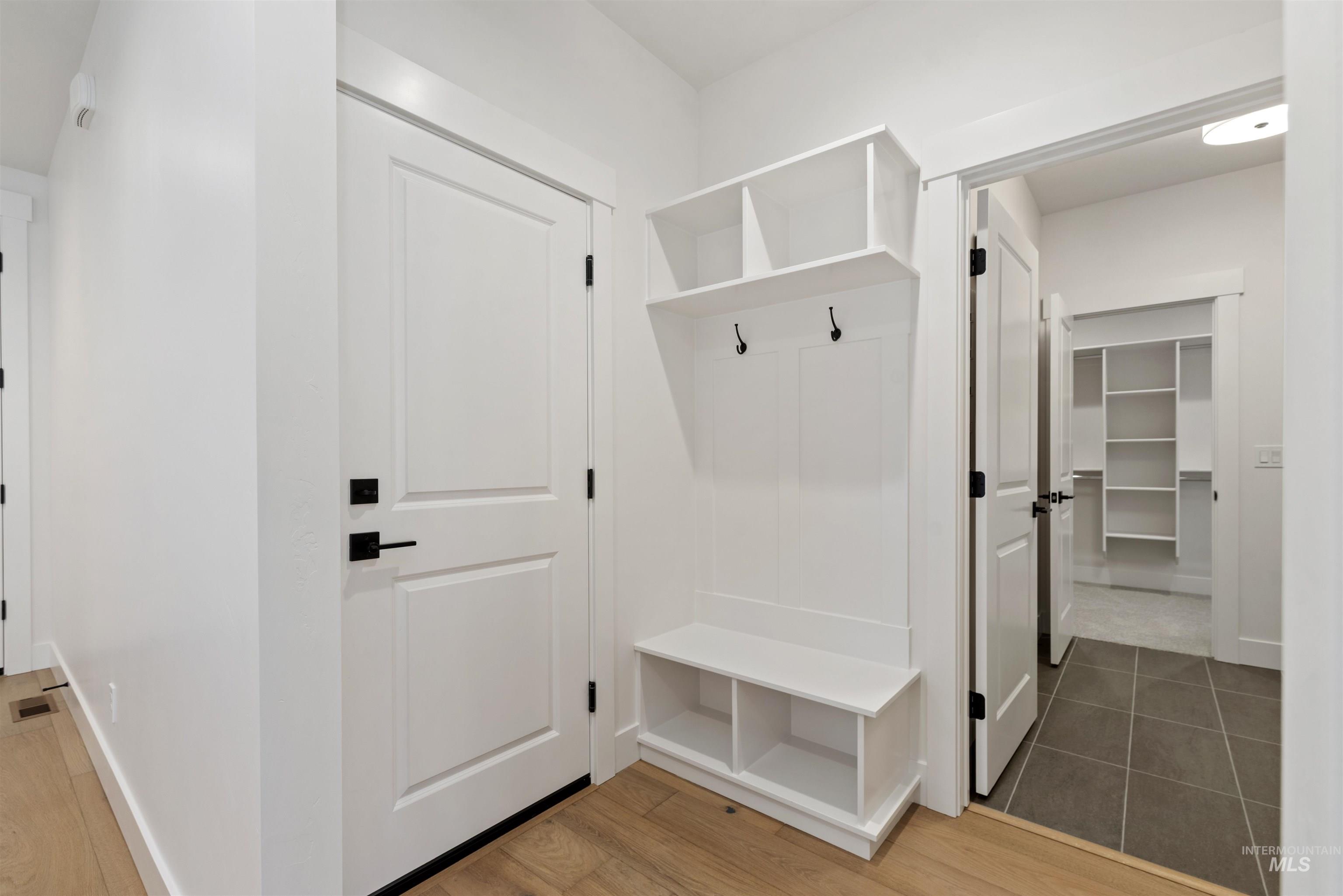 6536 E Lucy Dr, Eagle, Idaho 83714, 3 Bedrooms, 2 Bathrooms, Residential For Sale, Price $559,880,MLS 98972499