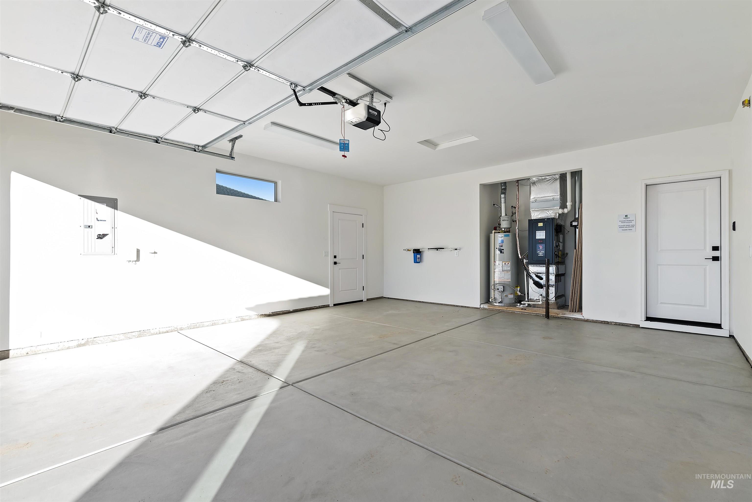 6536 E Lucy Dr, Eagle, Idaho 83714, 3 Bedrooms, 2 Bathrooms, Residential For Sale, Price $559,880,MLS 98972499