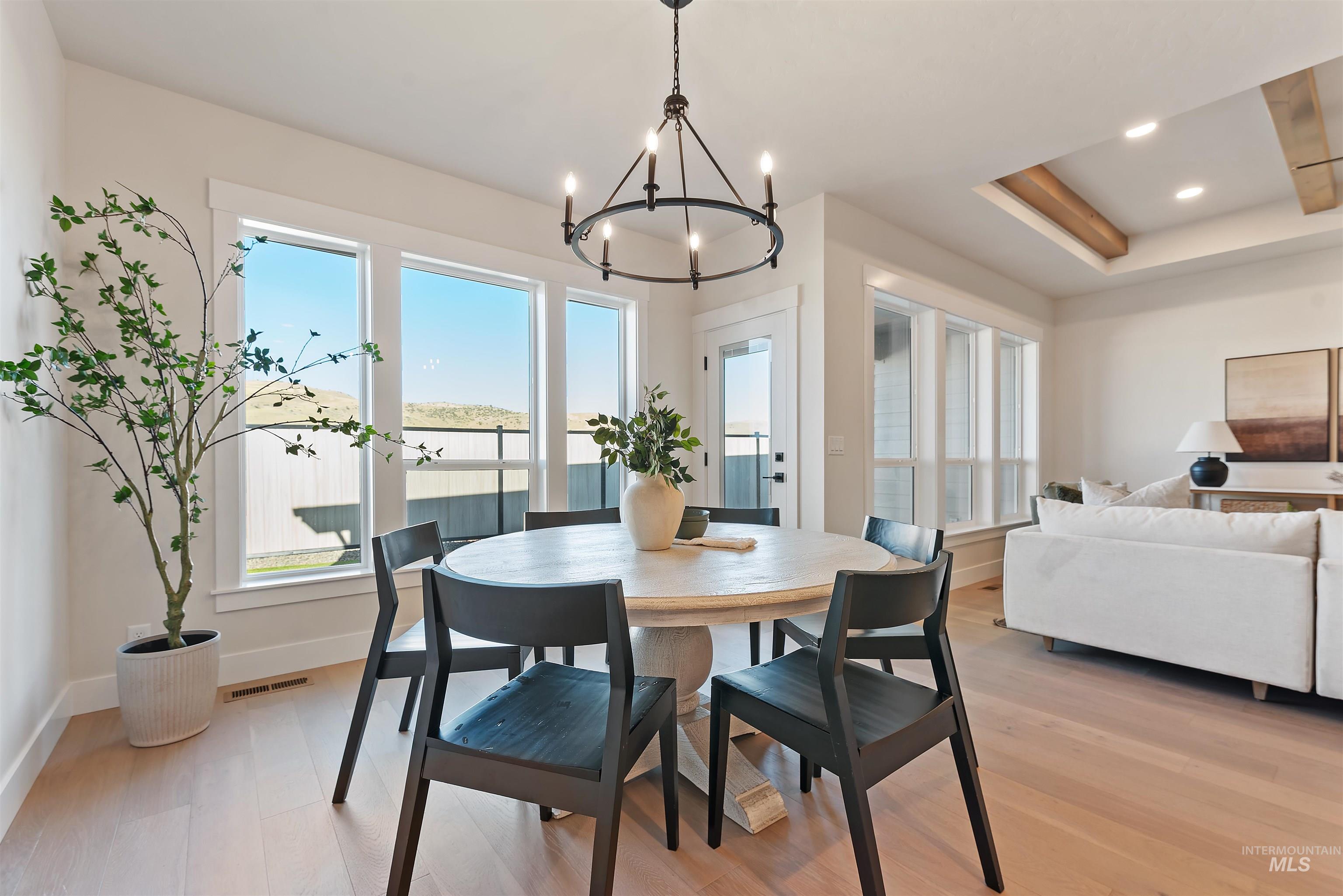 6536 E Lucy Dr, Eagle, Idaho 83714, 3 Bedrooms, 2 Bathrooms, Residential For Sale, Price $599,880,MLS 98972499