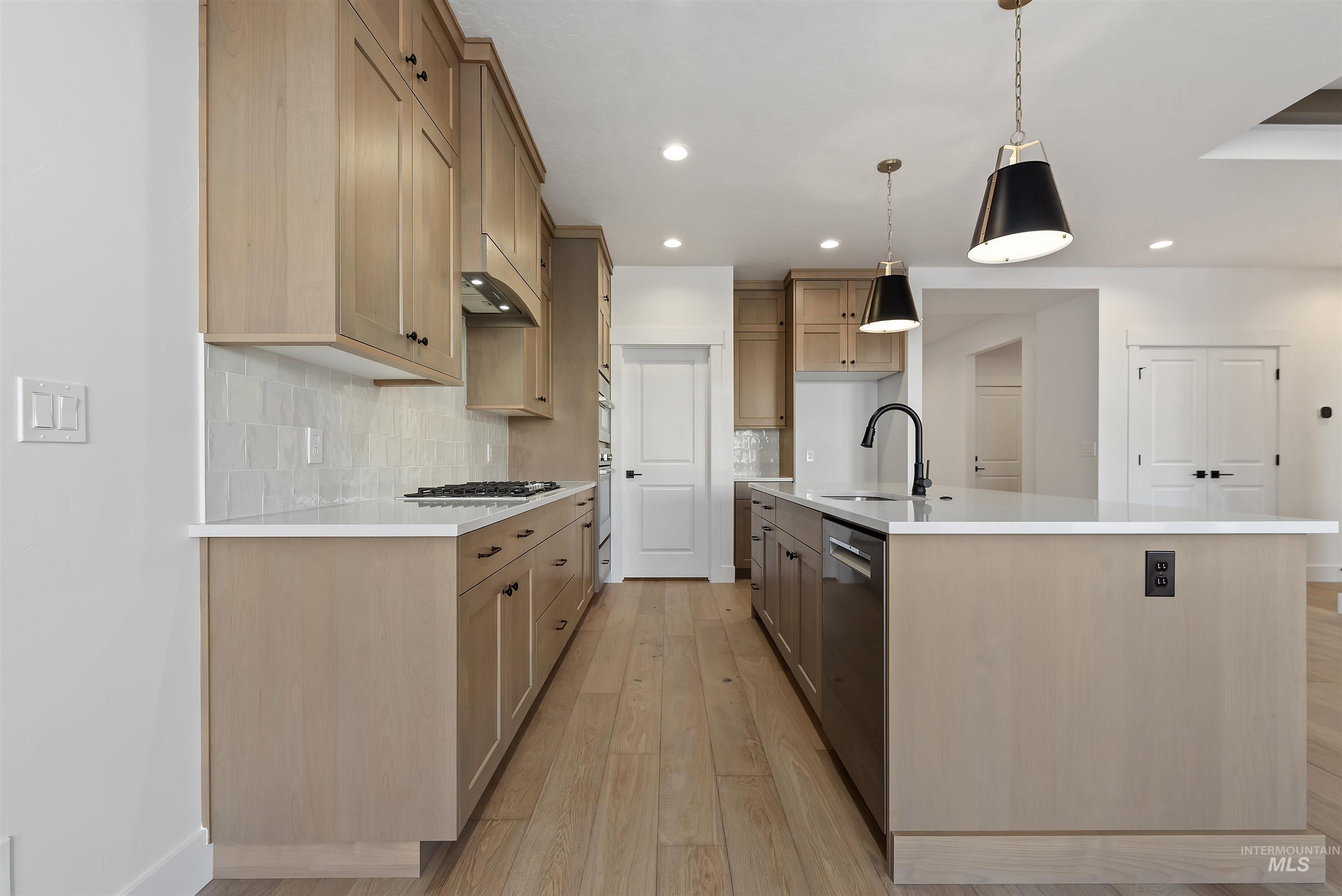 6536 E Lucy Dr, Eagle, Idaho 83714, 3 Bedrooms, 2 Bathrooms, Residential For Sale, Price $559,880,MLS 98972499