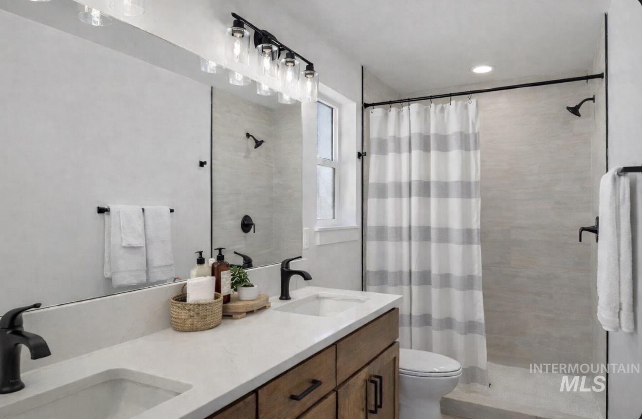 1210 Ira Burton, Twin Falls, Idaho 83301, 4 Bedrooms, 2 Bathrooms, Residential For Sale, Price $439,000,MLS 98972500