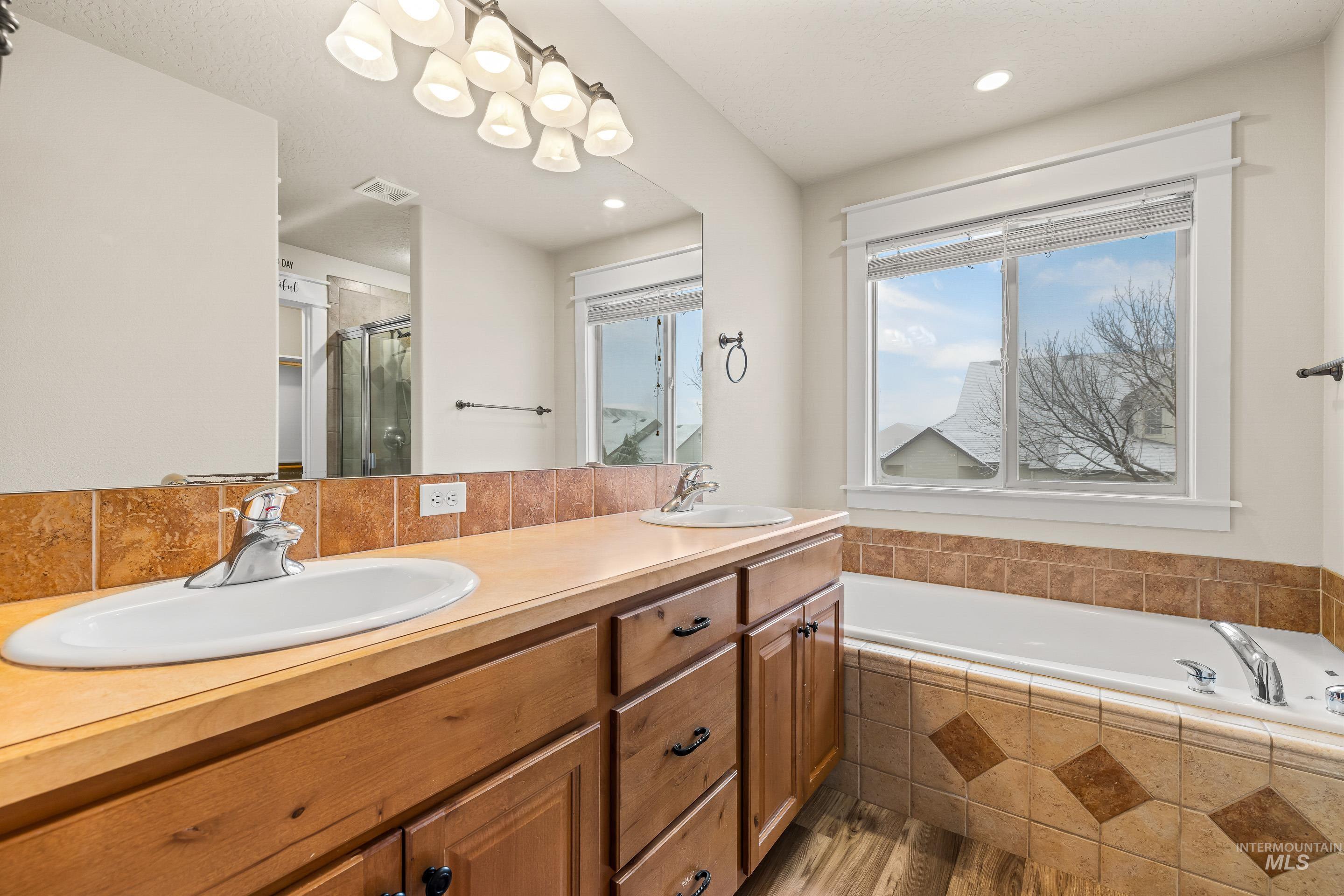 2578 S Groom Way, Meridian, Idaho 83642, 4 Bedrooms, 2.5 Bathrooms, Residential For Sale, Price $575,000,MLS 98972502