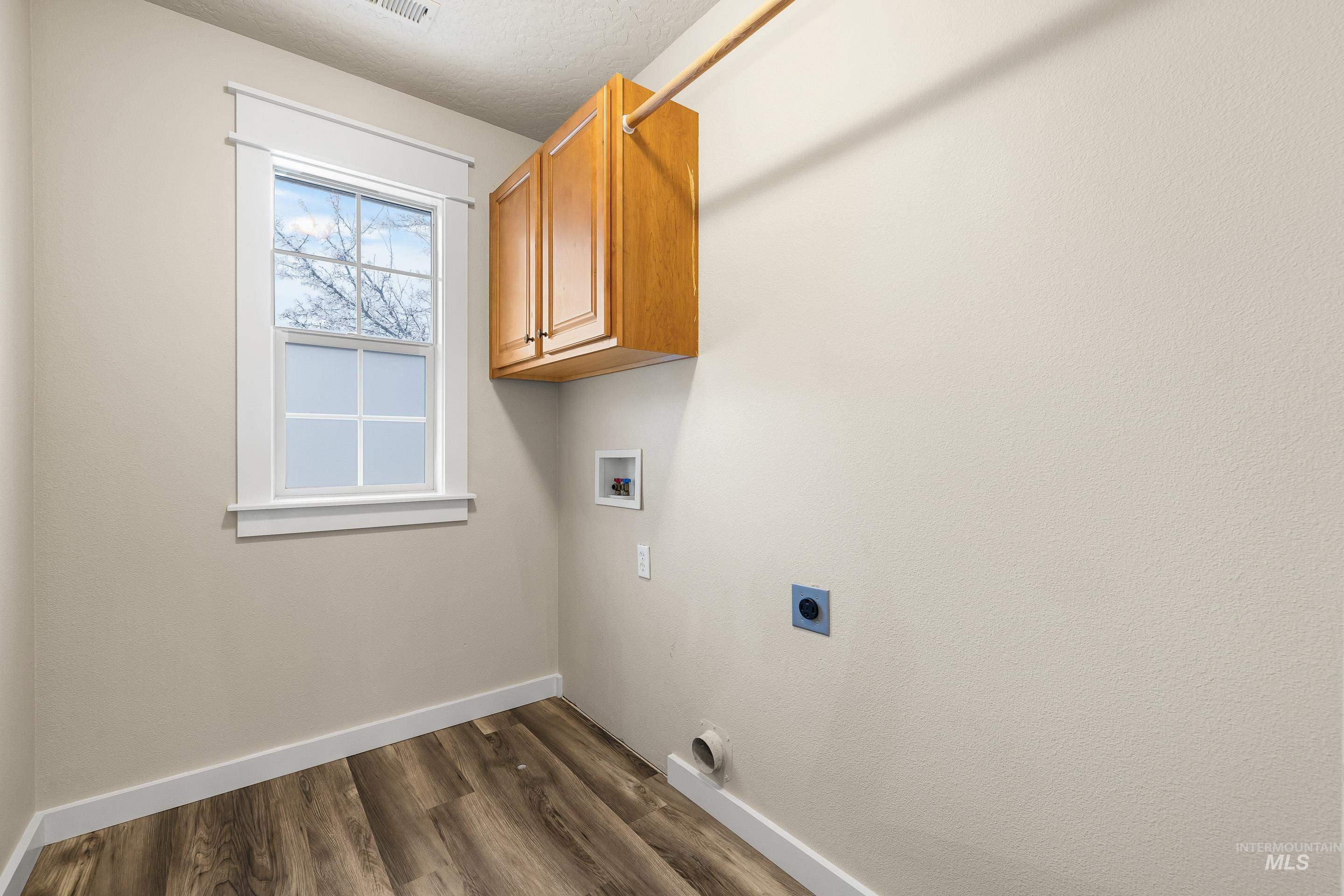 2578 S Groom Way, Meridian, Idaho 83642, 4 Bedrooms, 2.5 Bathrooms, Residential For Sale, Price $575,000,MLS 98972502