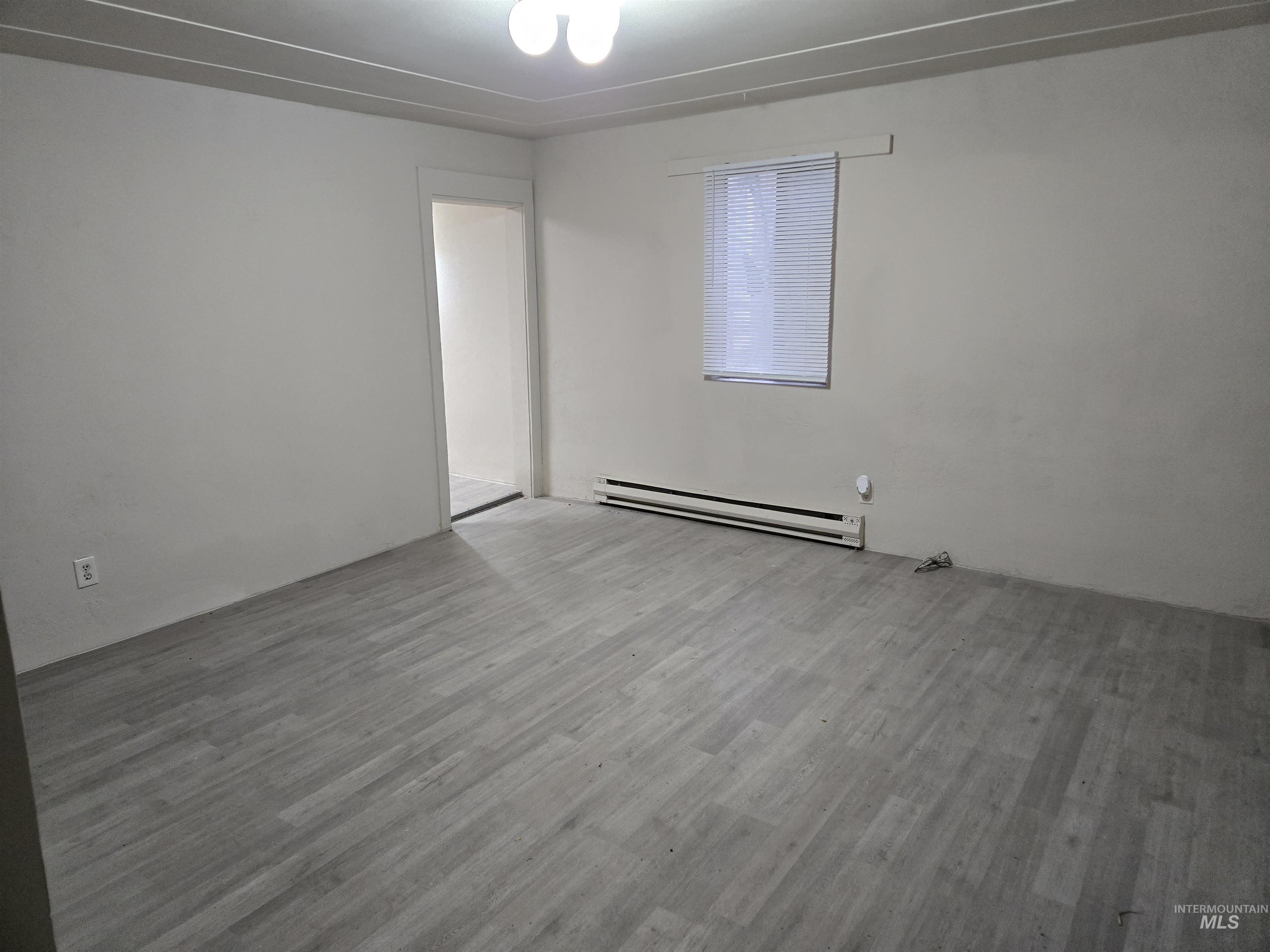 330 2nd Ave North, Twin Falls, Idaho 83301, 1 Bedroom, 1 Bathroom, Residential Income For Sale, Price $530,000,MLS 98972503