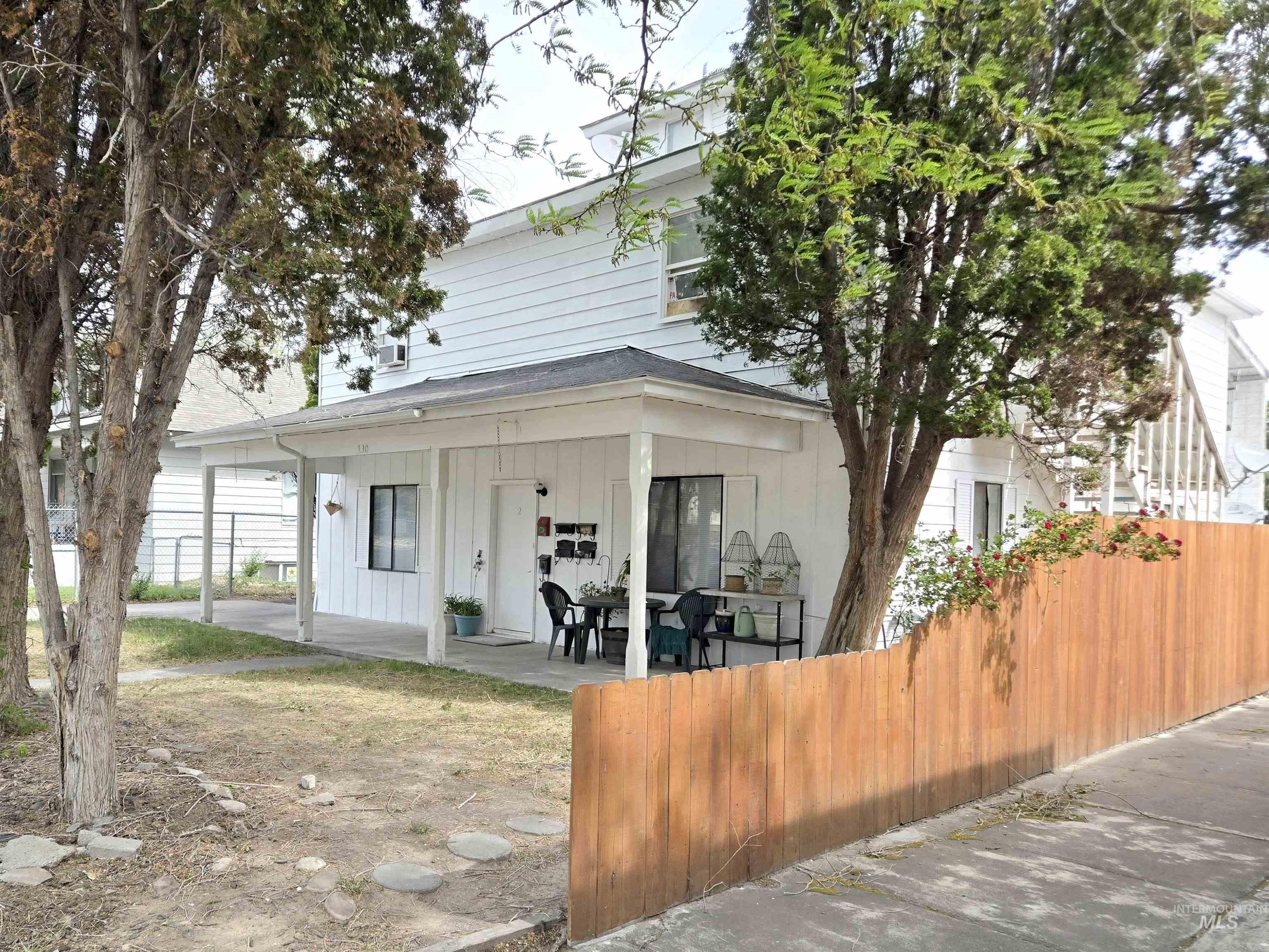 330 2nd Ave North, Twin Falls, Idaho 83301, 1 Bedroom, 1 Bathroom, Residential Income For Sale, Price $490,000, 98972503