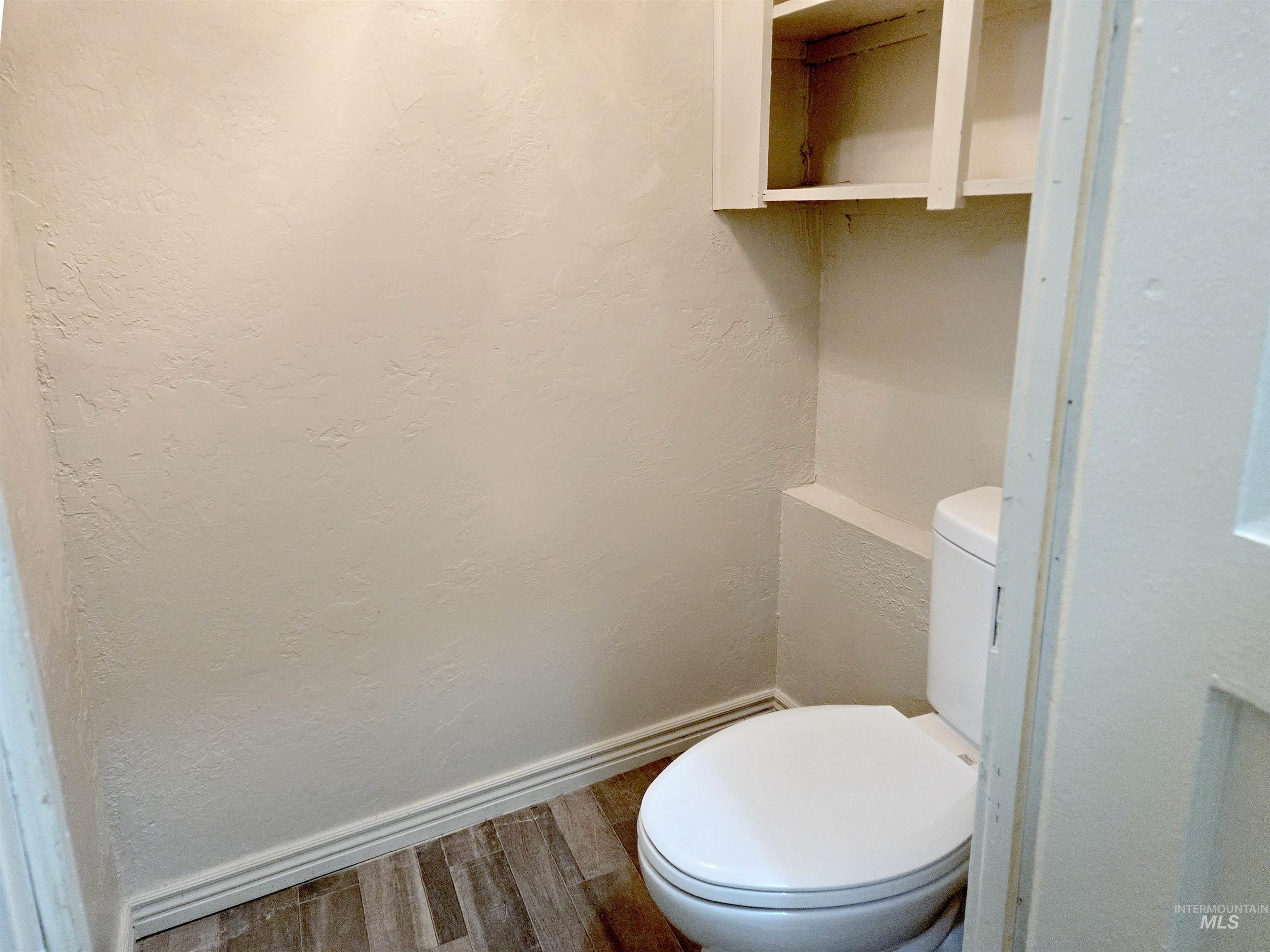 330 2nd Ave North, Twin Falls, Idaho 83301, 1 Bedroom, 1 Bathroom, Residential Income For Sale, Price $490,000, 98972503