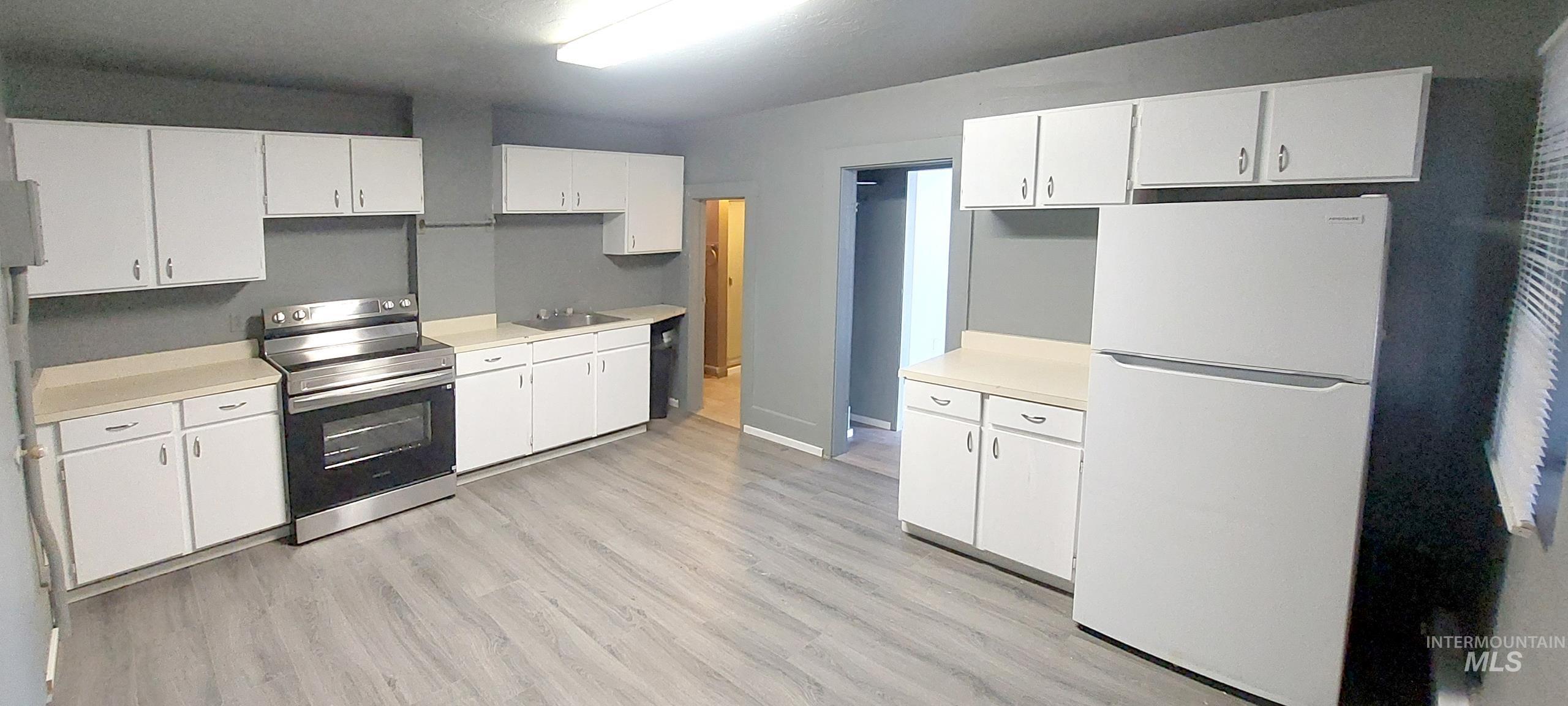 330 2nd Ave North, Twin Falls, Idaho 83301, 1 Bedroom, 1 Bathroom, Residential Income For Sale, Price $490,000, 98972503