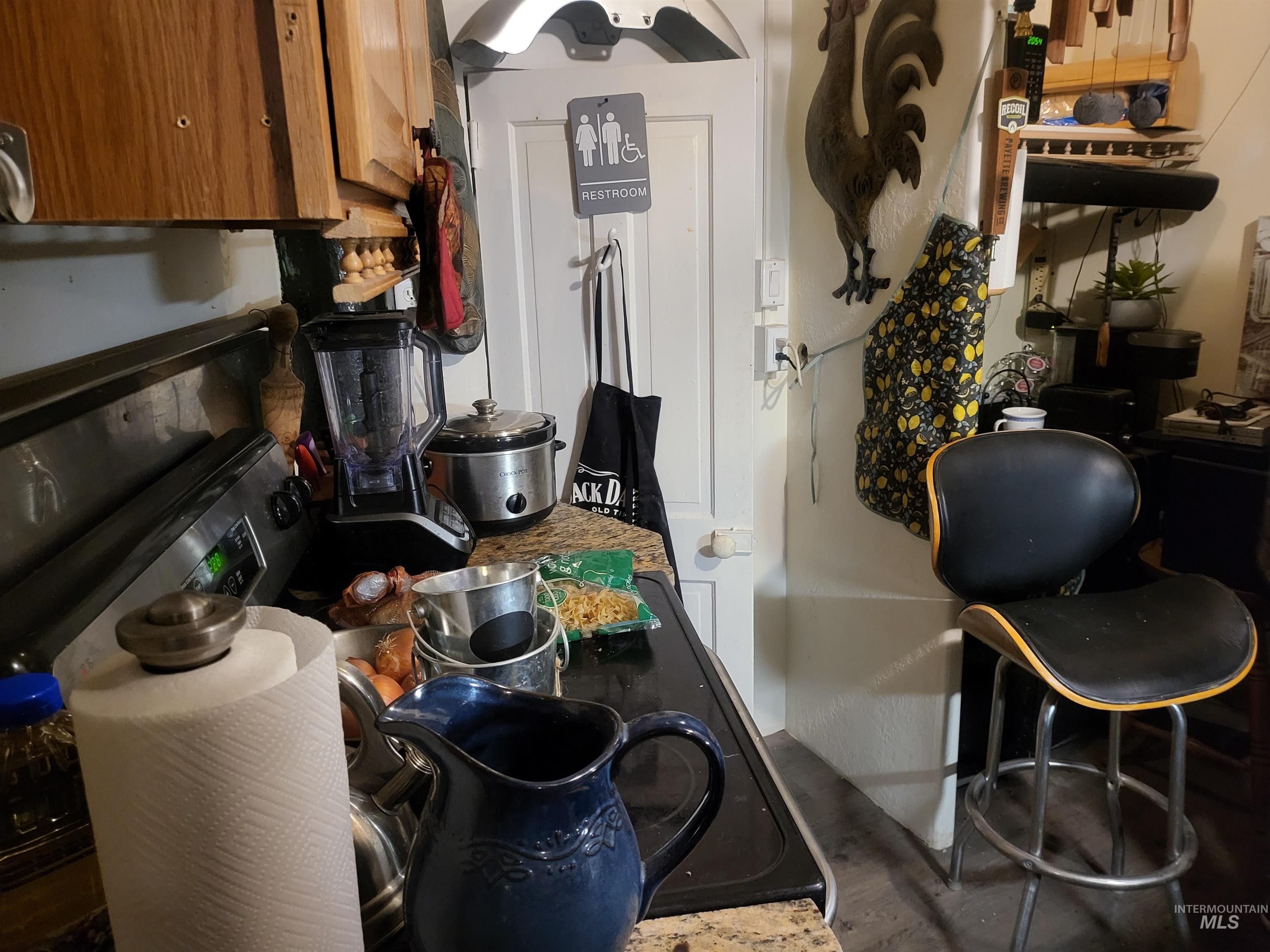 330 2nd Ave North, Twin Falls, Idaho 83301, 1 Bedroom, 1 Bathroom, Residential Income For Sale, Price $490,000, 98972503