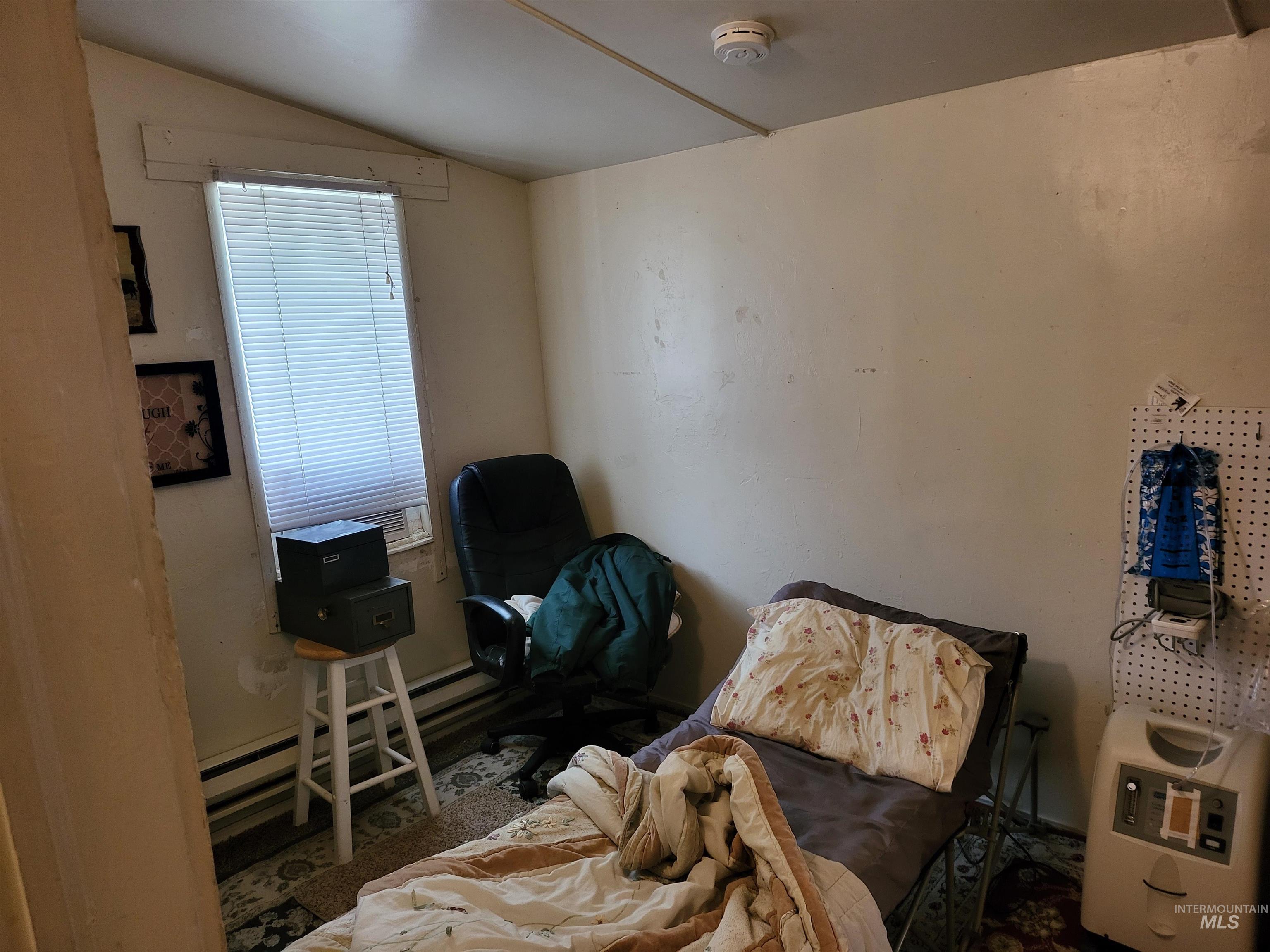 330 2nd Ave North, Twin Falls, Idaho 83301, 1 Bedroom, 1 Bathroom, Residential Income For Sale, Price $530,000,MLS 98972503