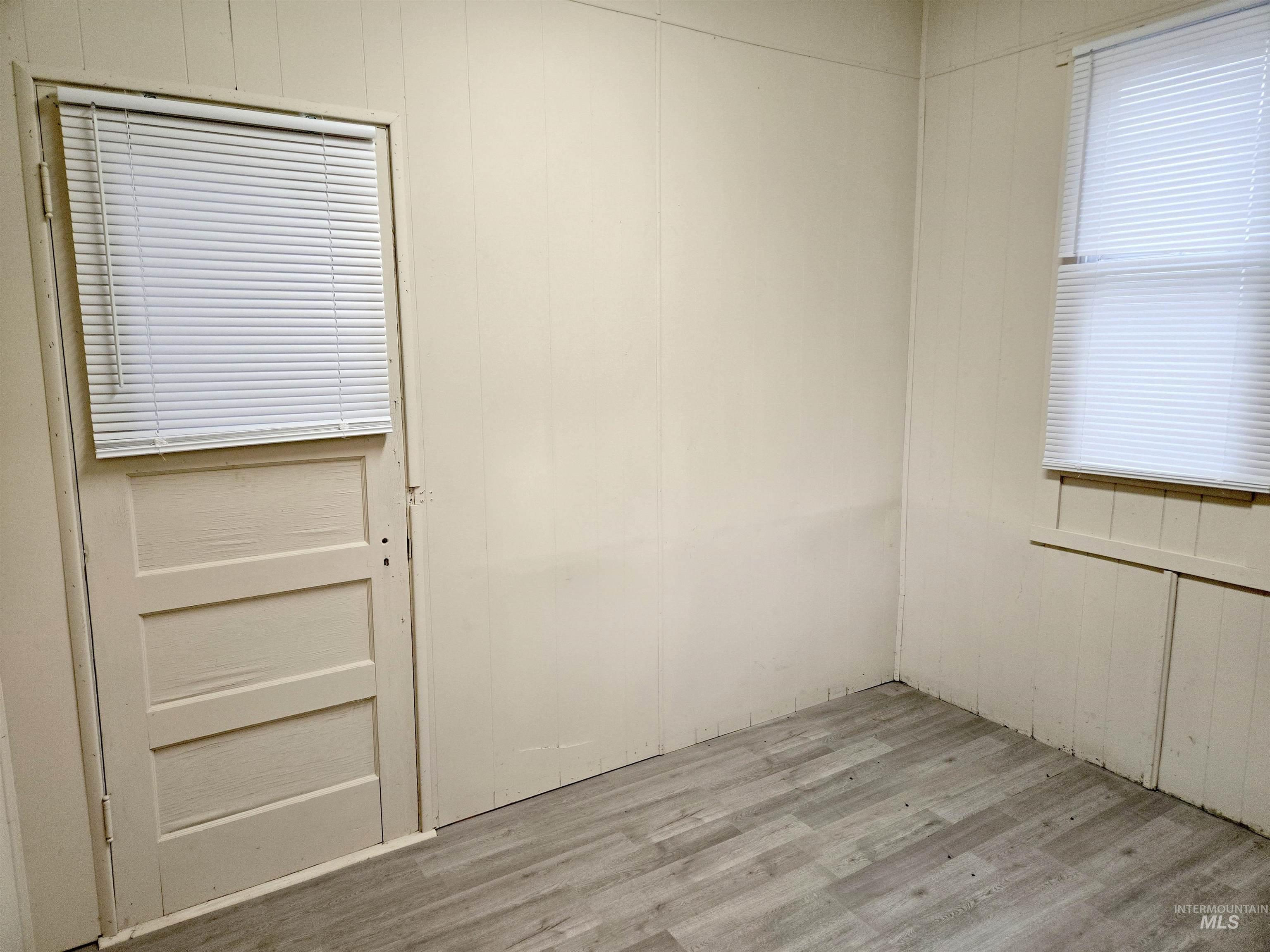 330 2nd Ave North, Twin Falls, Idaho 83301, 1 Bedroom, 1 Bathroom, Residential Income For Sale, Price $500,000, 98972503