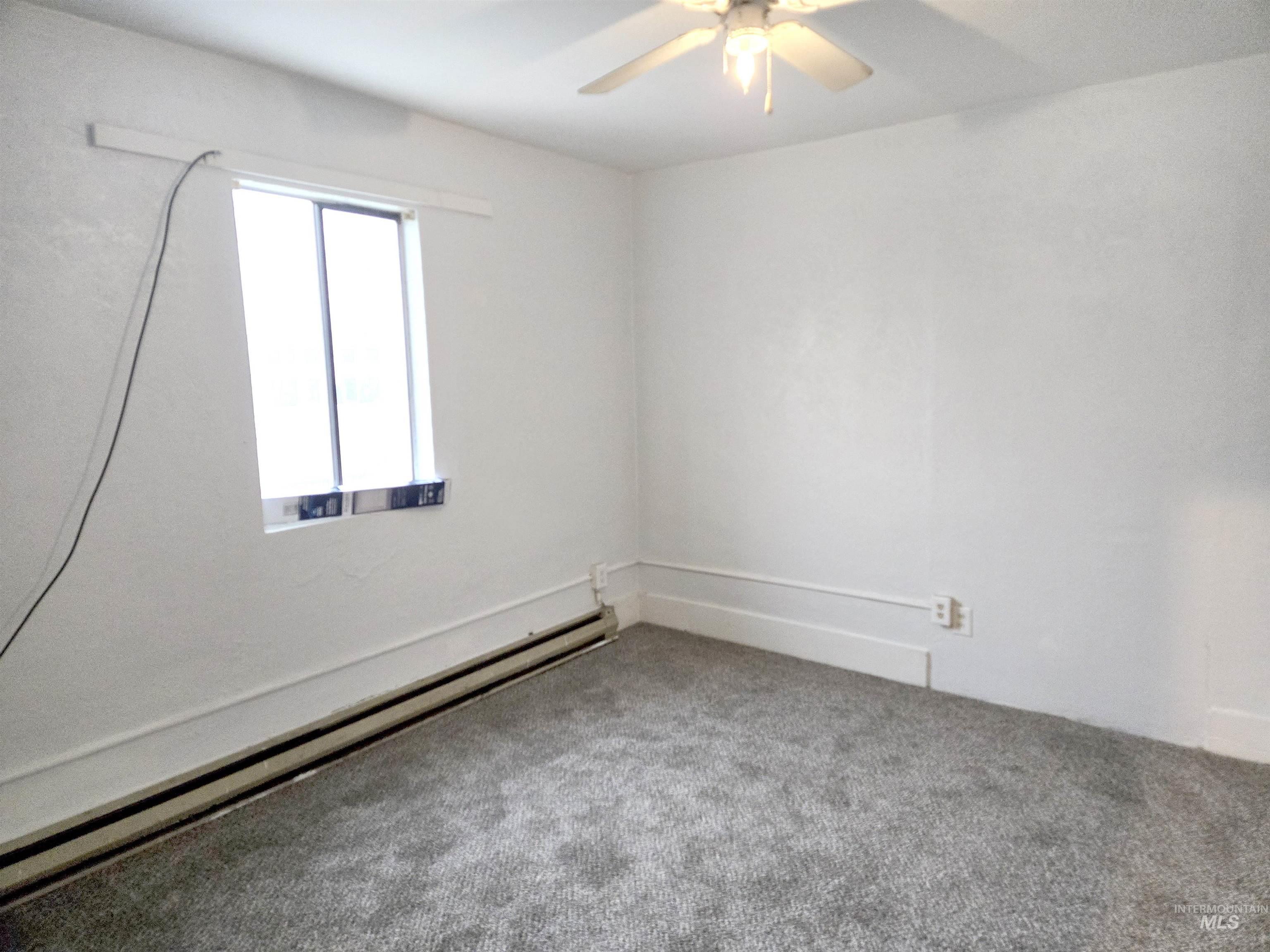 330 2nd Ave North, Twin Falls, Idaho 83301, 1 Bedroom, 1 Bathroom, Residential Income For Sale, Price $490,000, 98972503