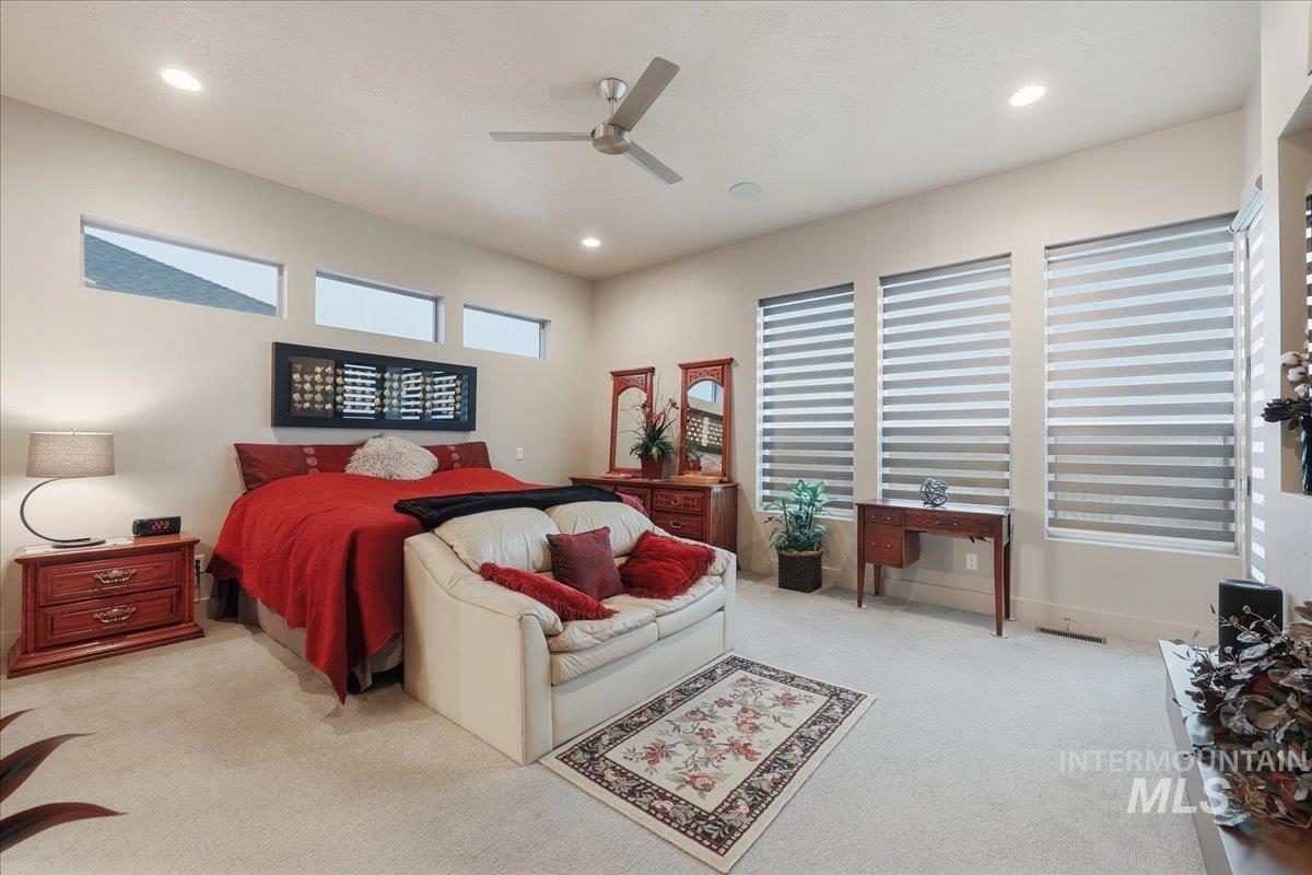 672 E Vivid Sky Drive, Meridian, Idaho 83642-4955, 3 Bedrooms, 2 Bathrooms, Residential For Sale, Price $795,000,MLS 98972504