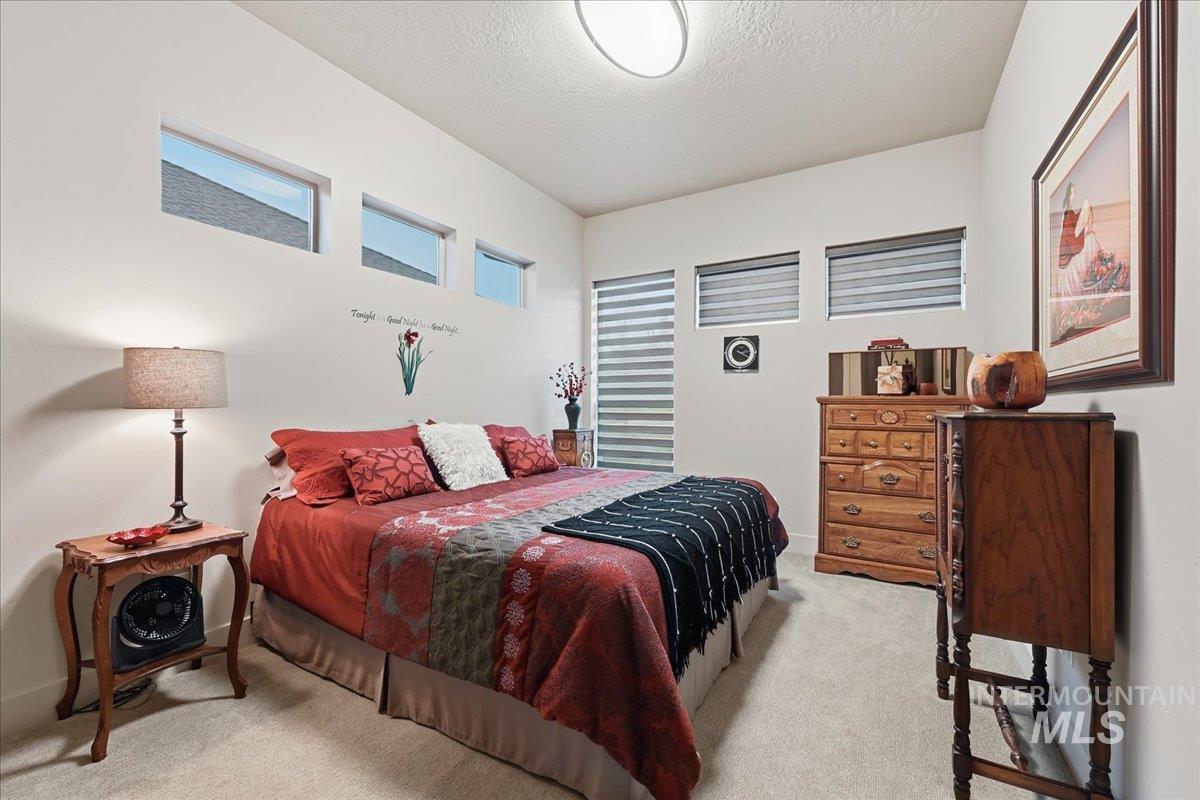 672 E Vivid Sky Drive, Meridian, Idaho 83642-4955, 3 Bedrooms, 2 Bathrooms, Residential For Sale, Price $795,000,MLS 98972504